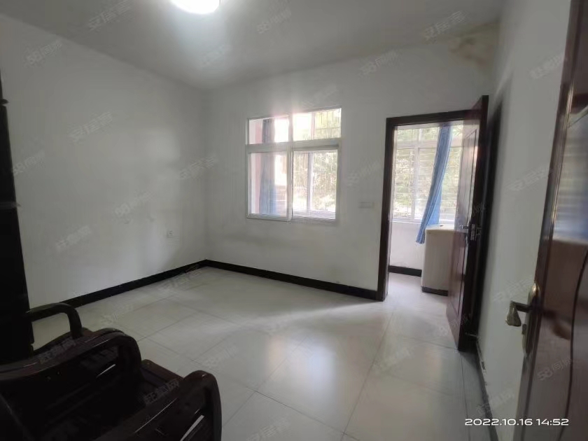 野鸭冲(新屋街) 2室1厅1卫 24.80万 野鸭冲(新屋街) 2室1厅1卫 24.80万室内图