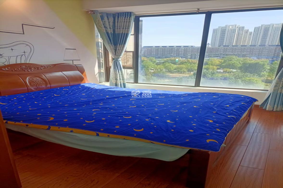 金轮翡翠名园  3室2厅1卫    71.8万 金轮翡翠名园  3室2厅1卫    71.8万室内图