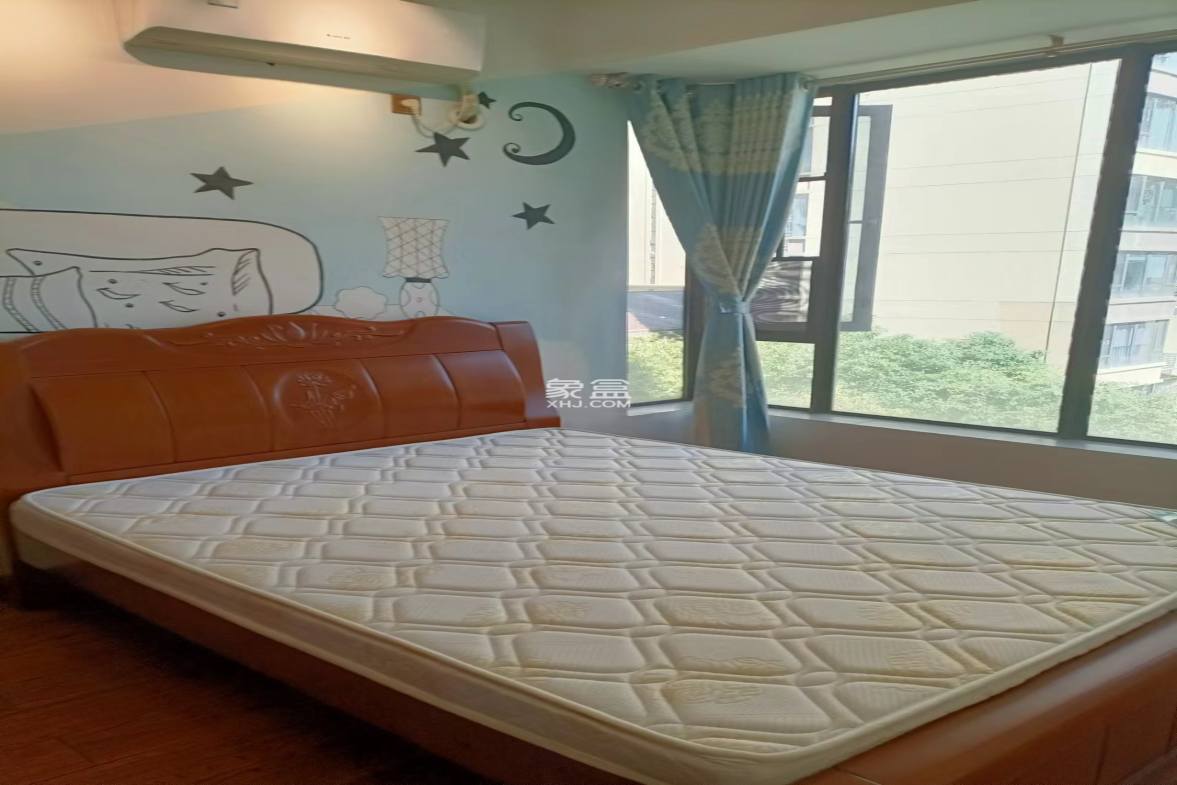 金轮翡翠名园  3室2厅1卫    71.8万 金轮翡翠名园  3室2厅1卫    71.8万室内图