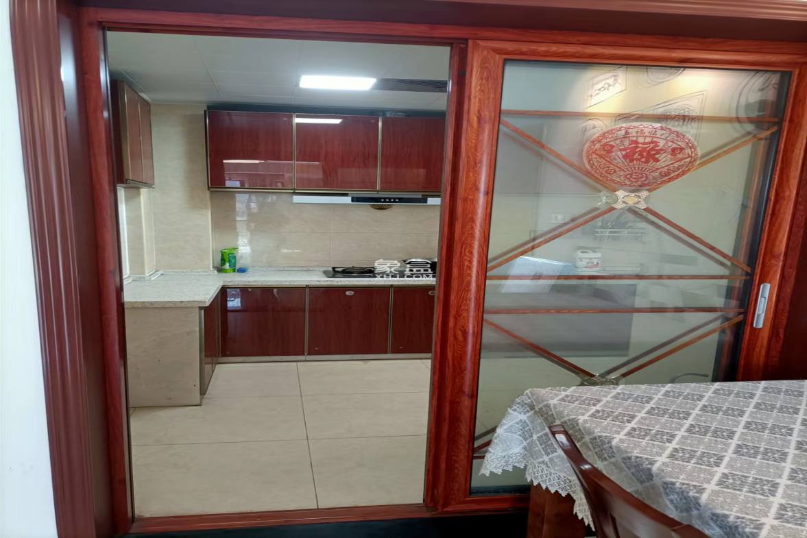 金轮翡翠名园  3室2厅1卫    71.8万 金轮翡翠名园  3室2厅1卫    71.8万室内图