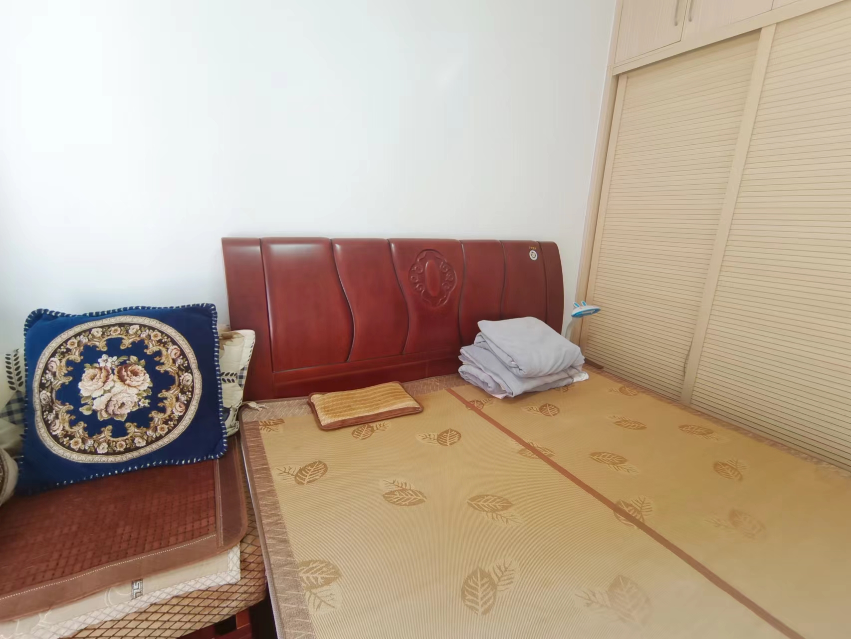 龙腾国际 2室2厅1卫 52.80万 龙腾国际 2室2厅1卫 52.80万室内图