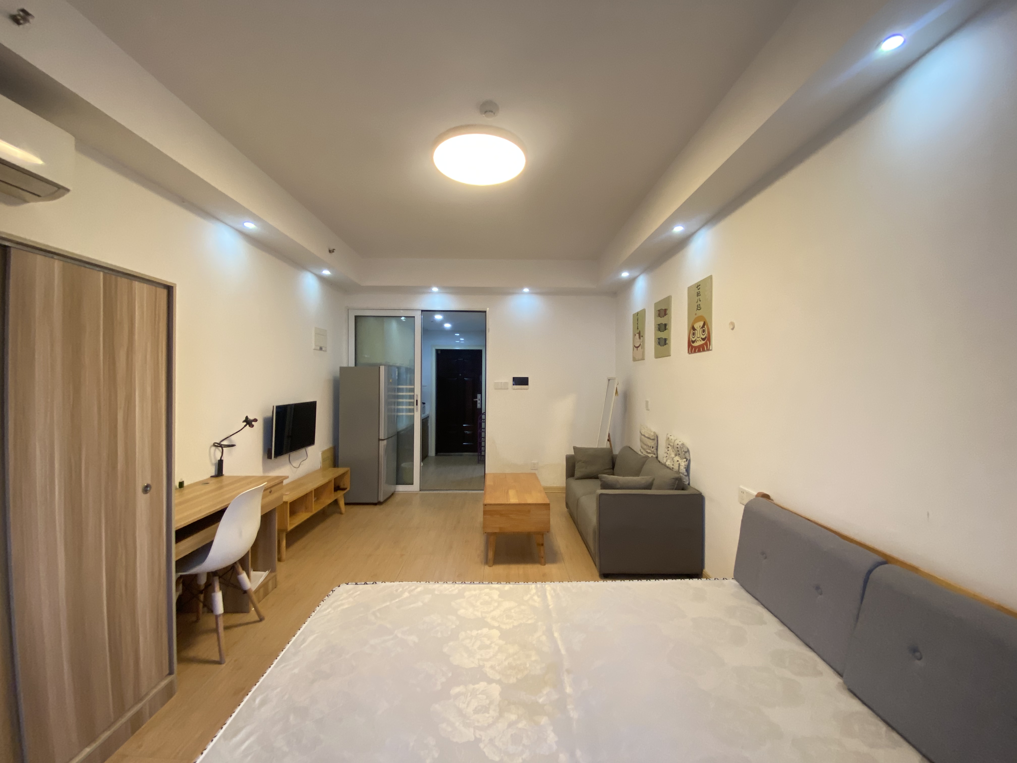 新桂公馆 1室1厅1卫 14.90万 新桂公馆 1室1厅1卫 14.90万室内图