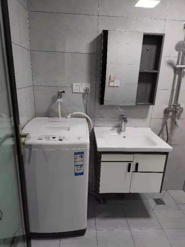 恒大滨河左岸  1室1厅1卫   1800.00元/月室内图