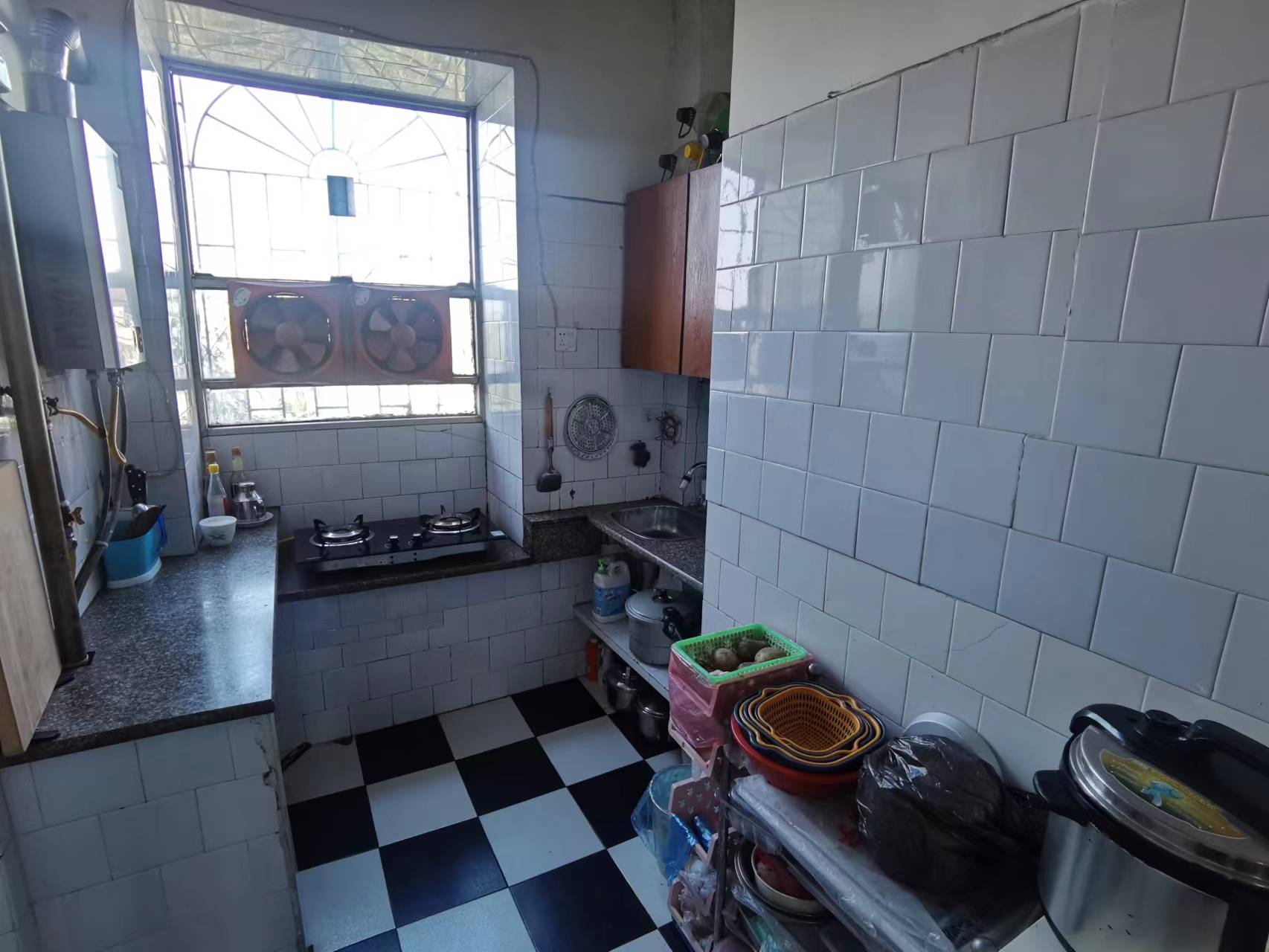 石峰北路散盘 2室2厅1卫 24.0万 石峰北路散盘 2室2厅1卫 24.0万室内图