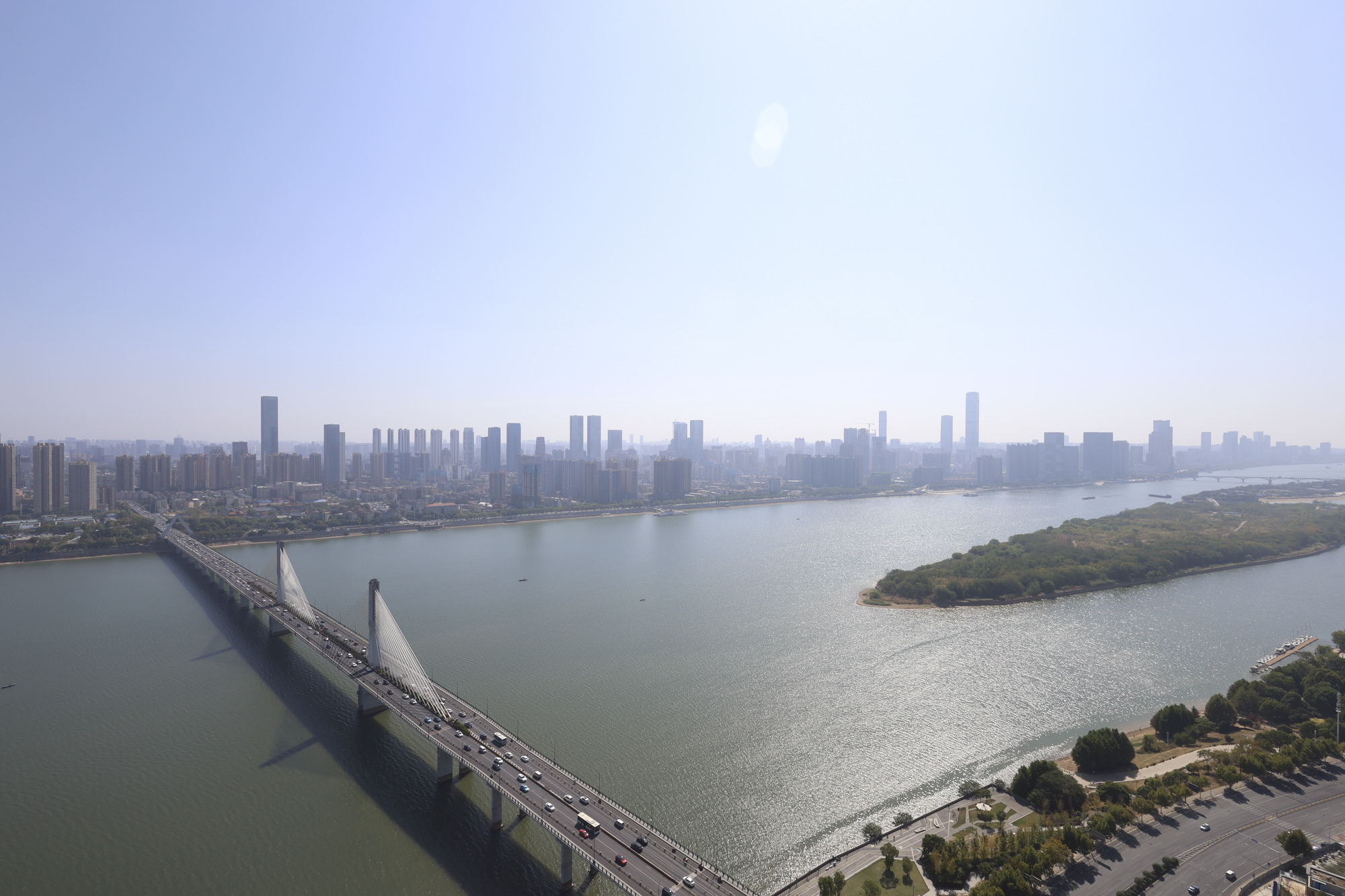 世茂外滩里（世茂铂翠湾三期）  4室2厅3卫   530.00万阳台