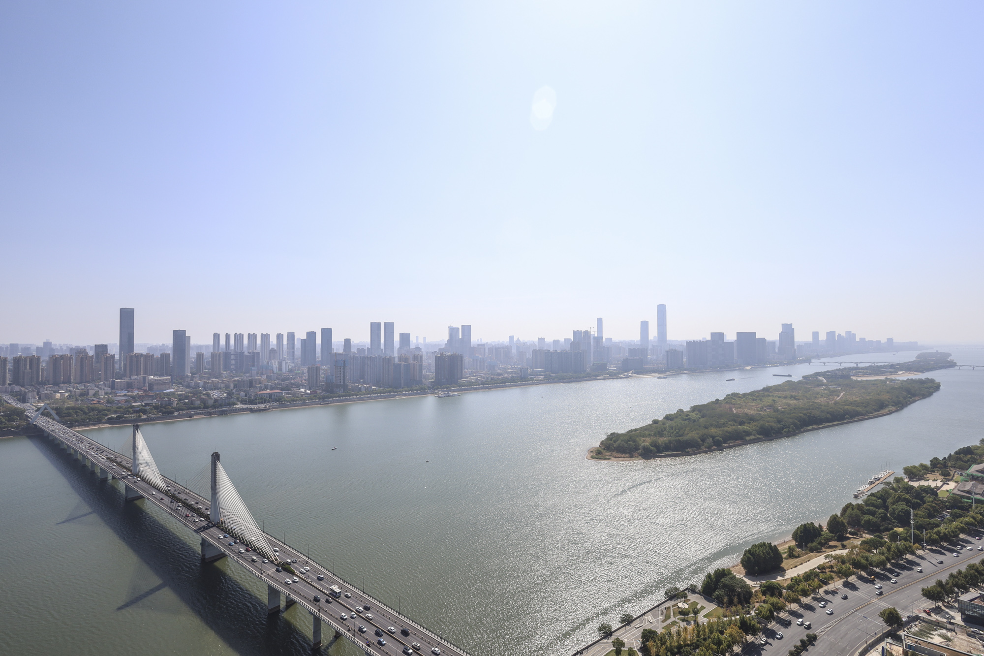 世茂外滩里（世茂铂翠湾三期）  4室2厅3卫   530.00万阳台