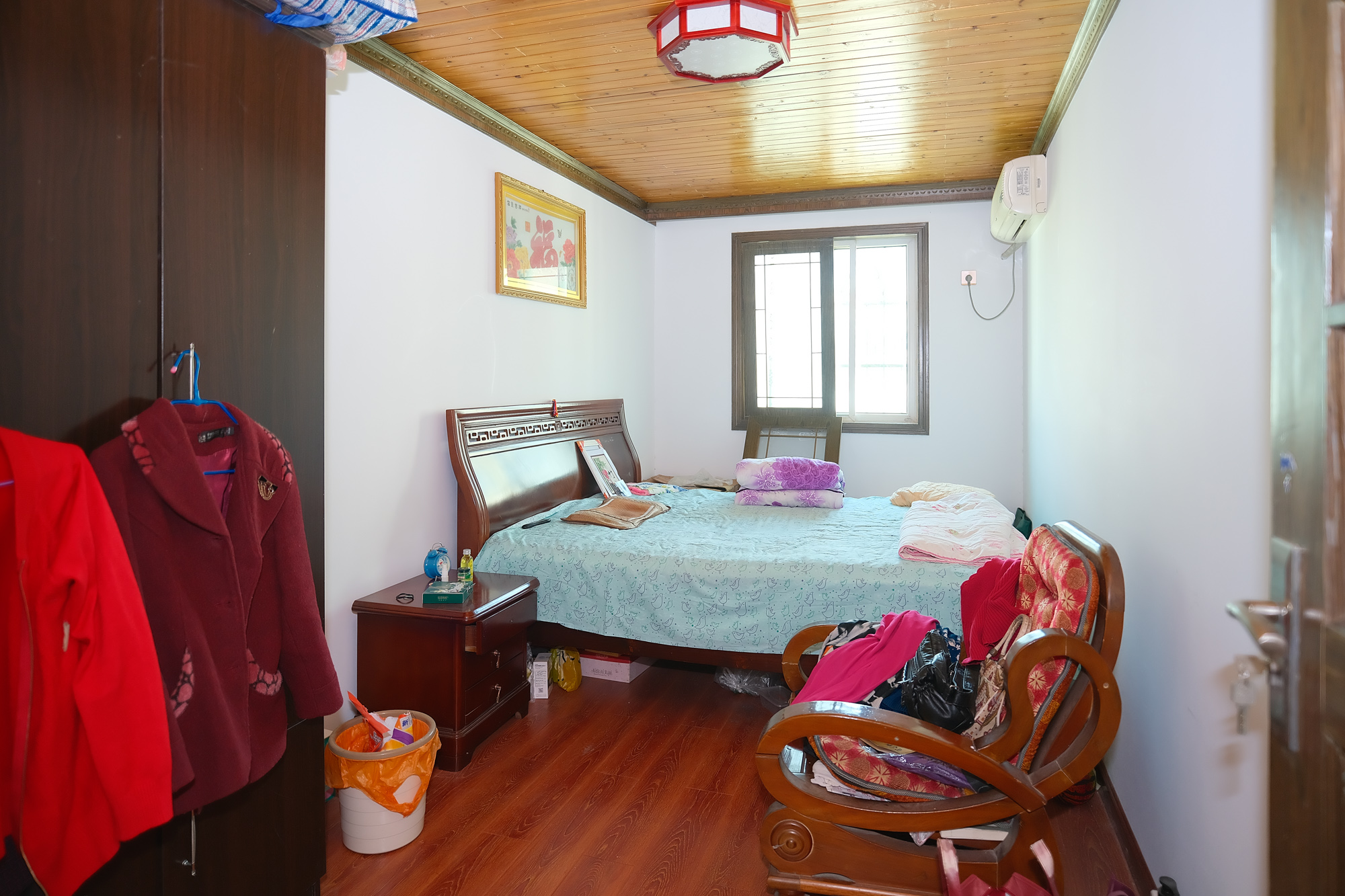 欣安小区  5室2厅3卫    99.8万其他