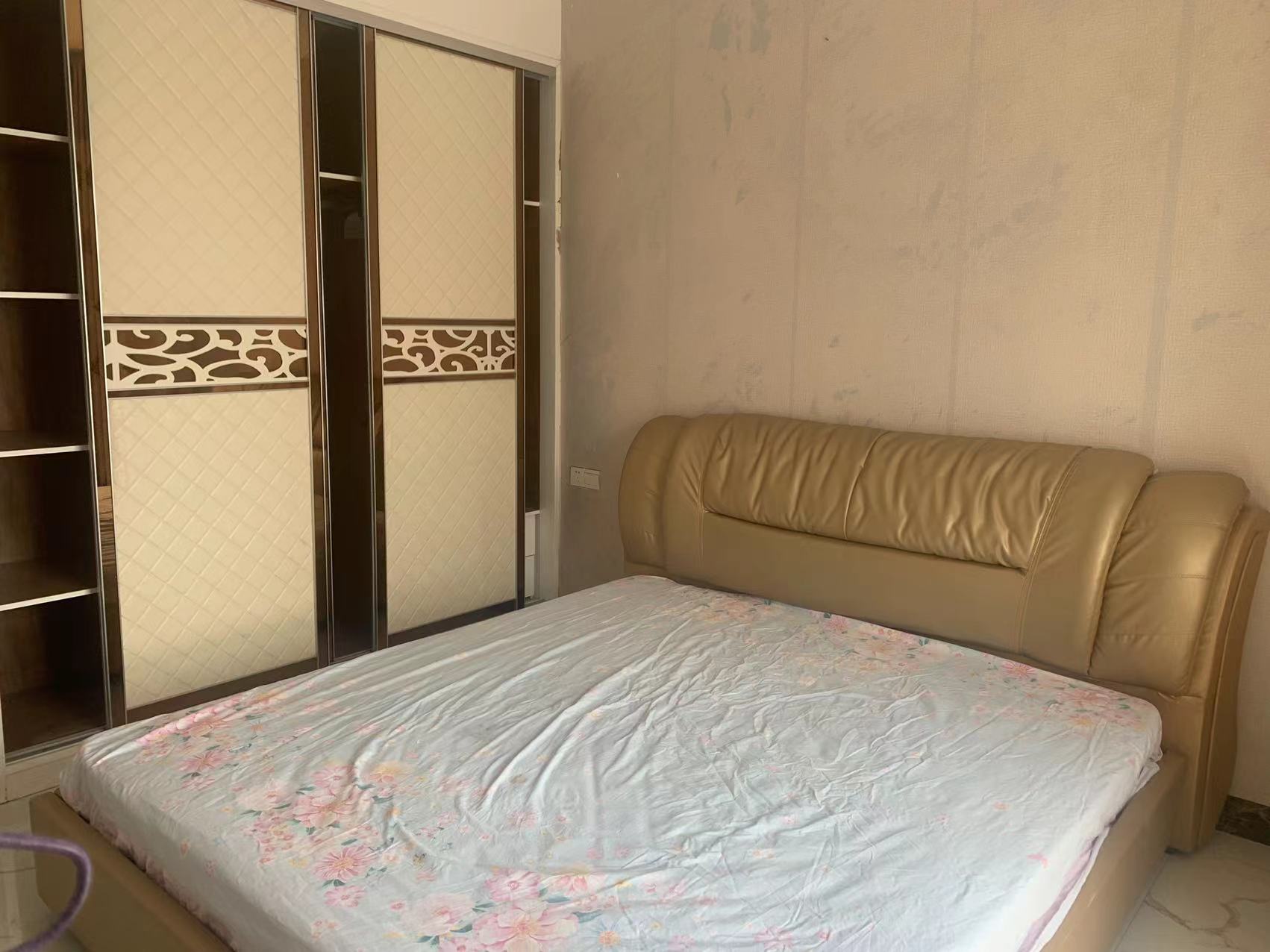 阳光新城 2室2厅1卫 52.0万 阳光新城 2室2厅1卫 52.0万室内图