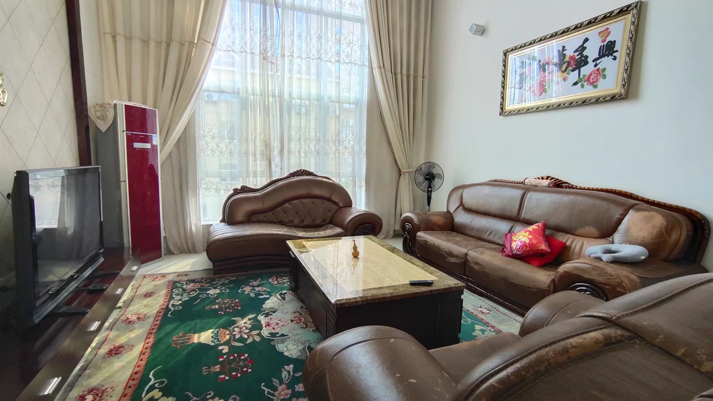 湘银1.5期阳光水岸 6室3厅3卫 145.0万 湘银1.5期阳光水岸 6室3厅3卫 145.0万室内图