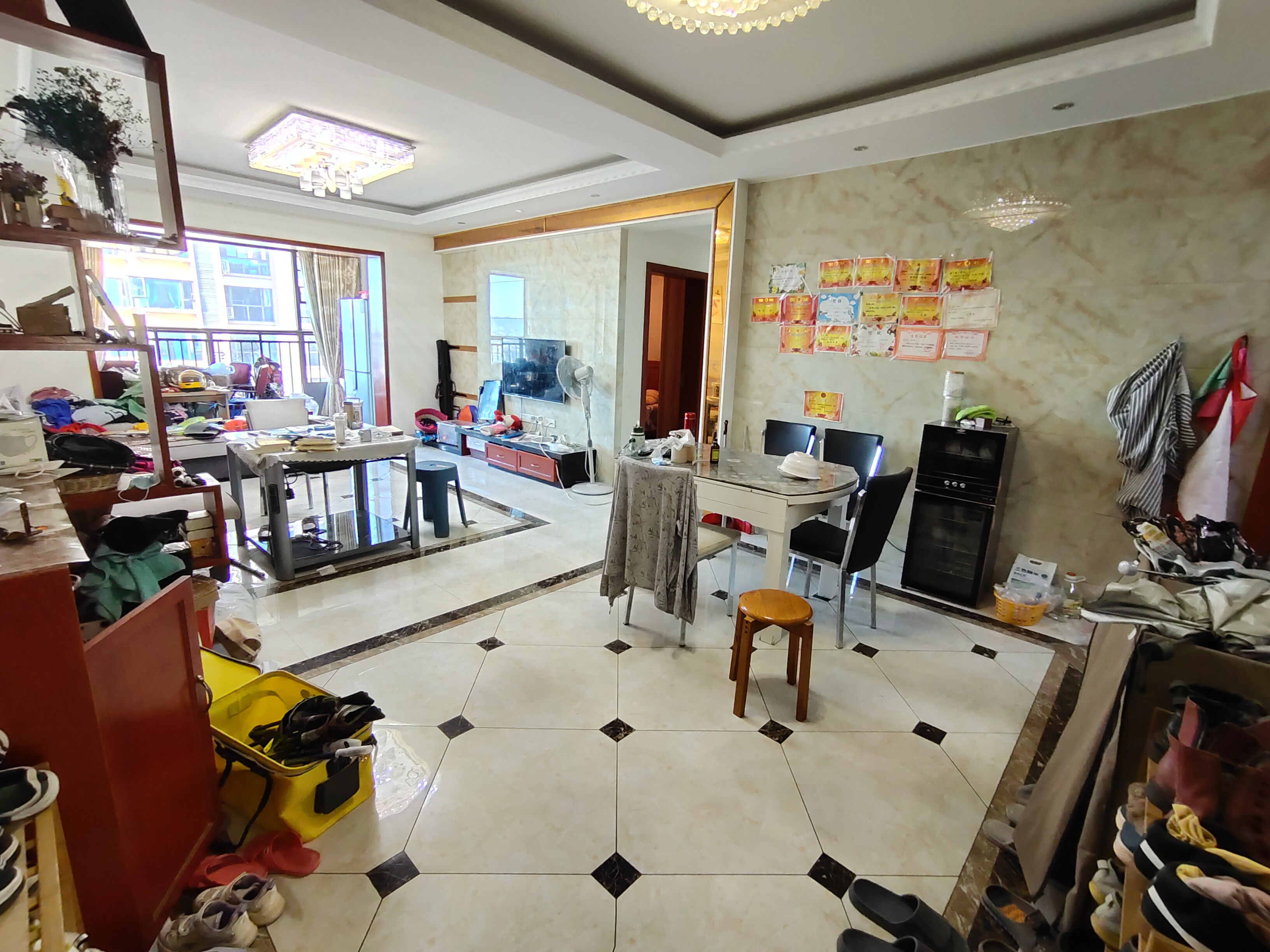 水岸花城(翠堤湾) 4室2厅2卫 56.80万 水岸花城(翠堤湾) 4室2厅2卫 56.80万室内图