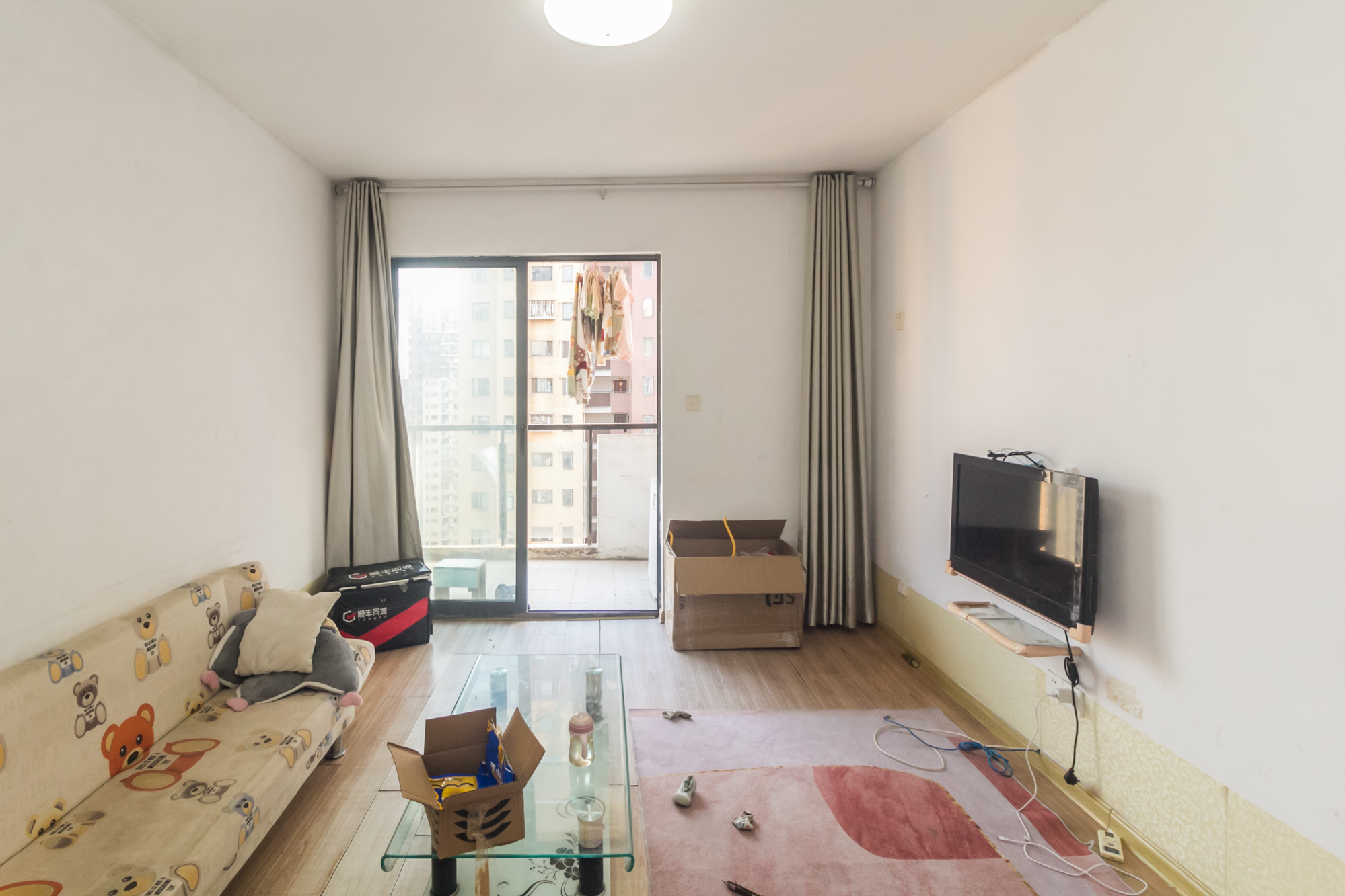 中国铁建国际城一期  2室2厅1卫    46.8万客厅