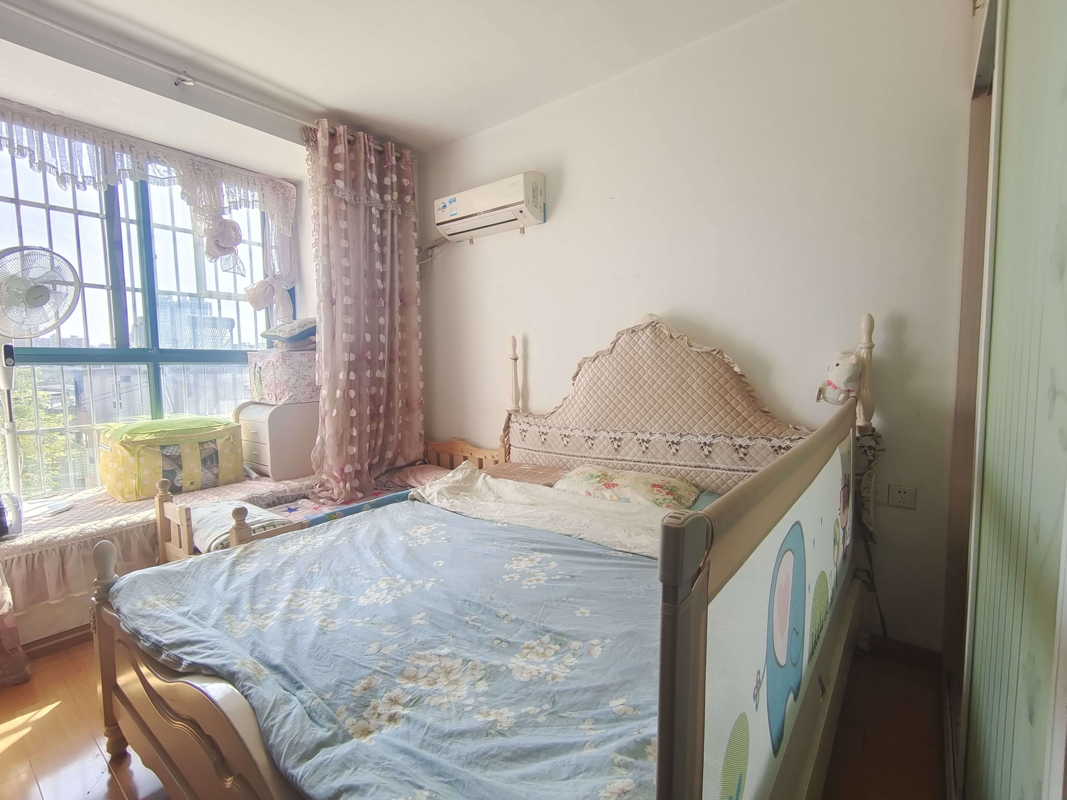 天鹅湖畔 3室2厅2卫 59.8万 天鹅湖畔 3室2厅2卫 59.8万室内图