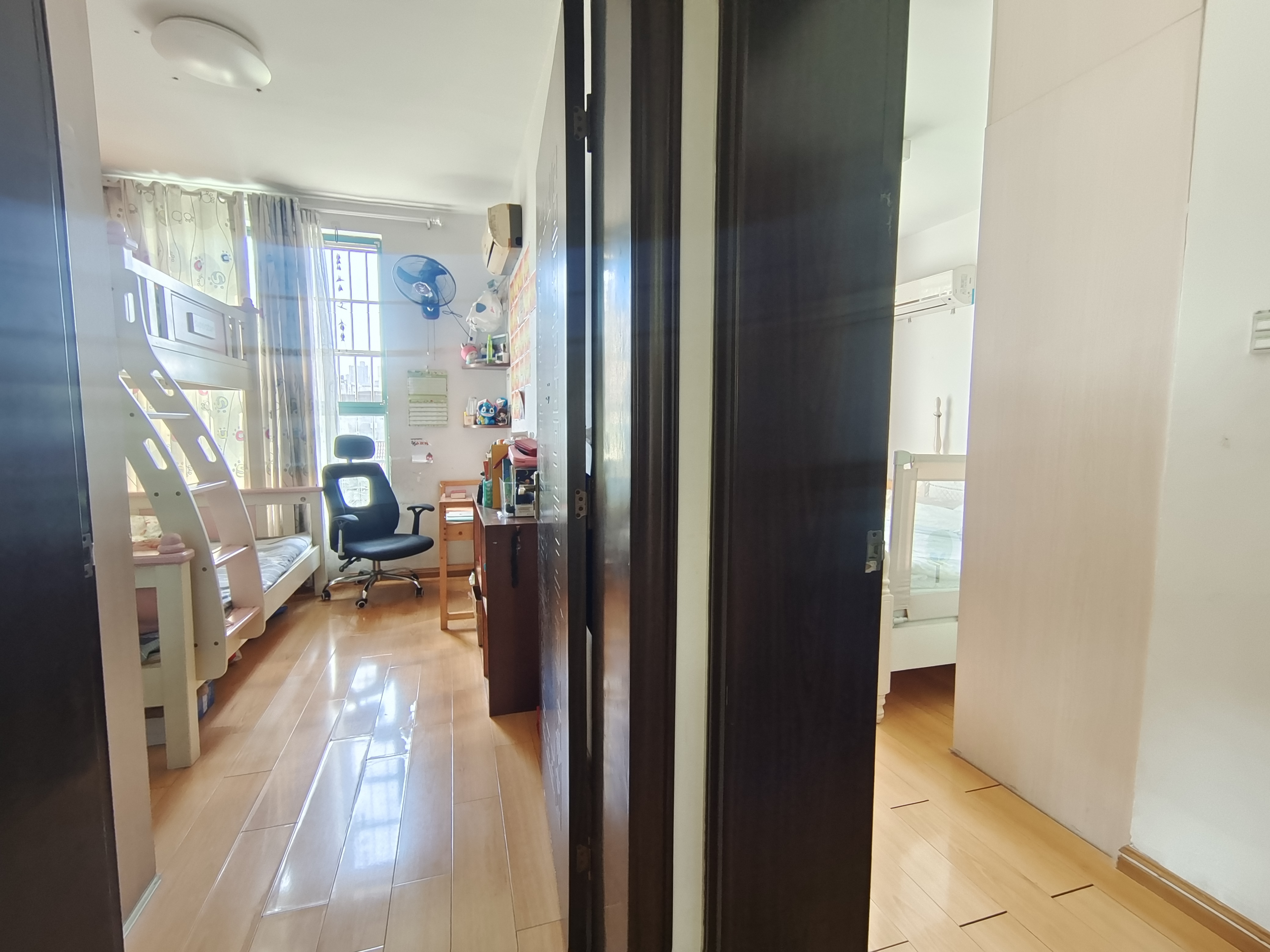 天鹅湖畔 3室2厅2卫 59.8万 天鹅湖畔 3室2厅2卫 59.8万室内图