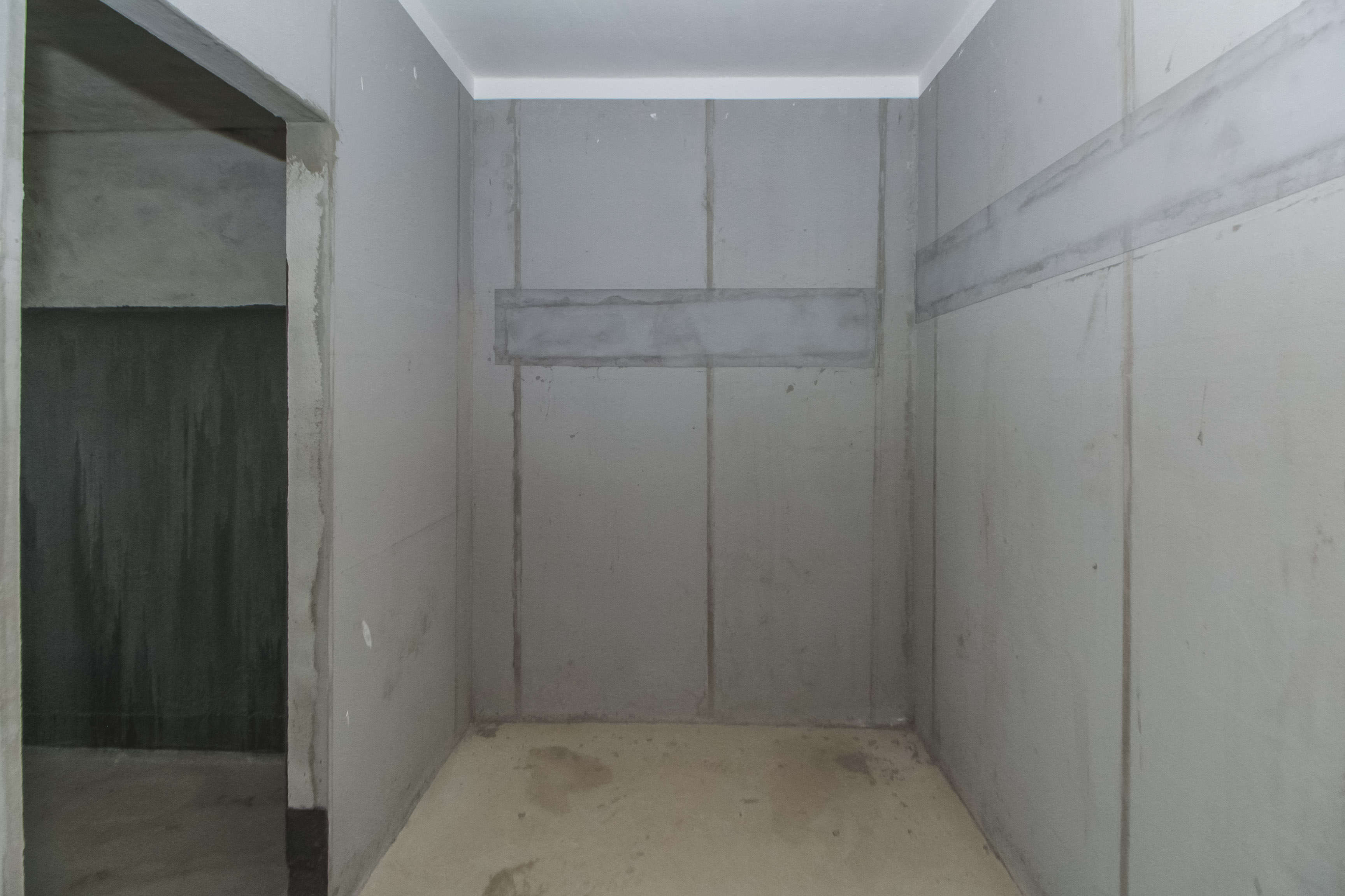 蓝光雍锦半岛  5室2厅3卫    380.0万卫生间