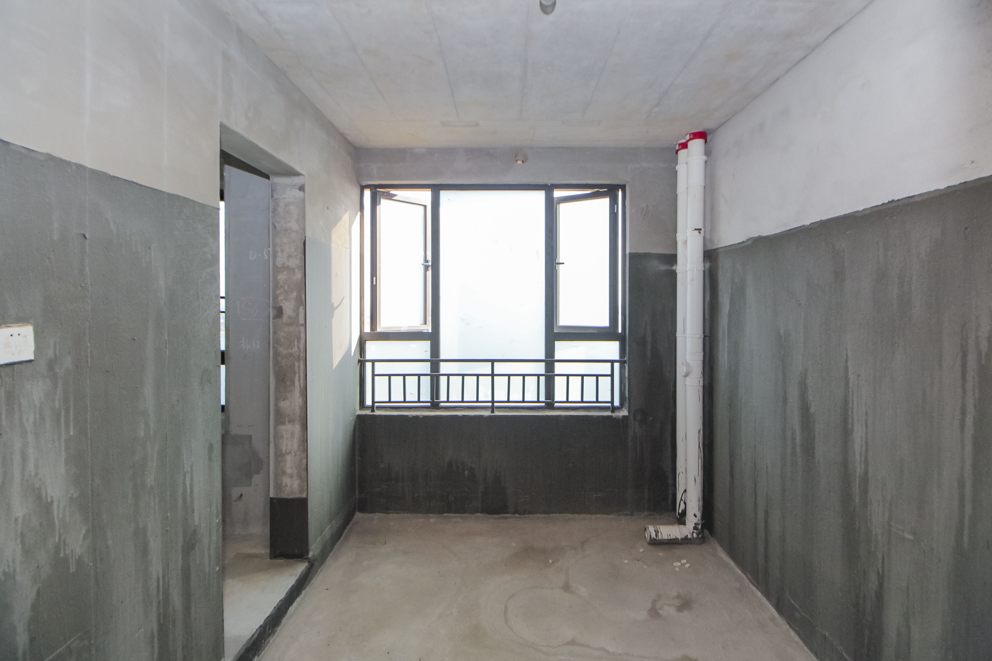 蓝光雍锦半岛  5室2厅3卫    380.0万卫生间