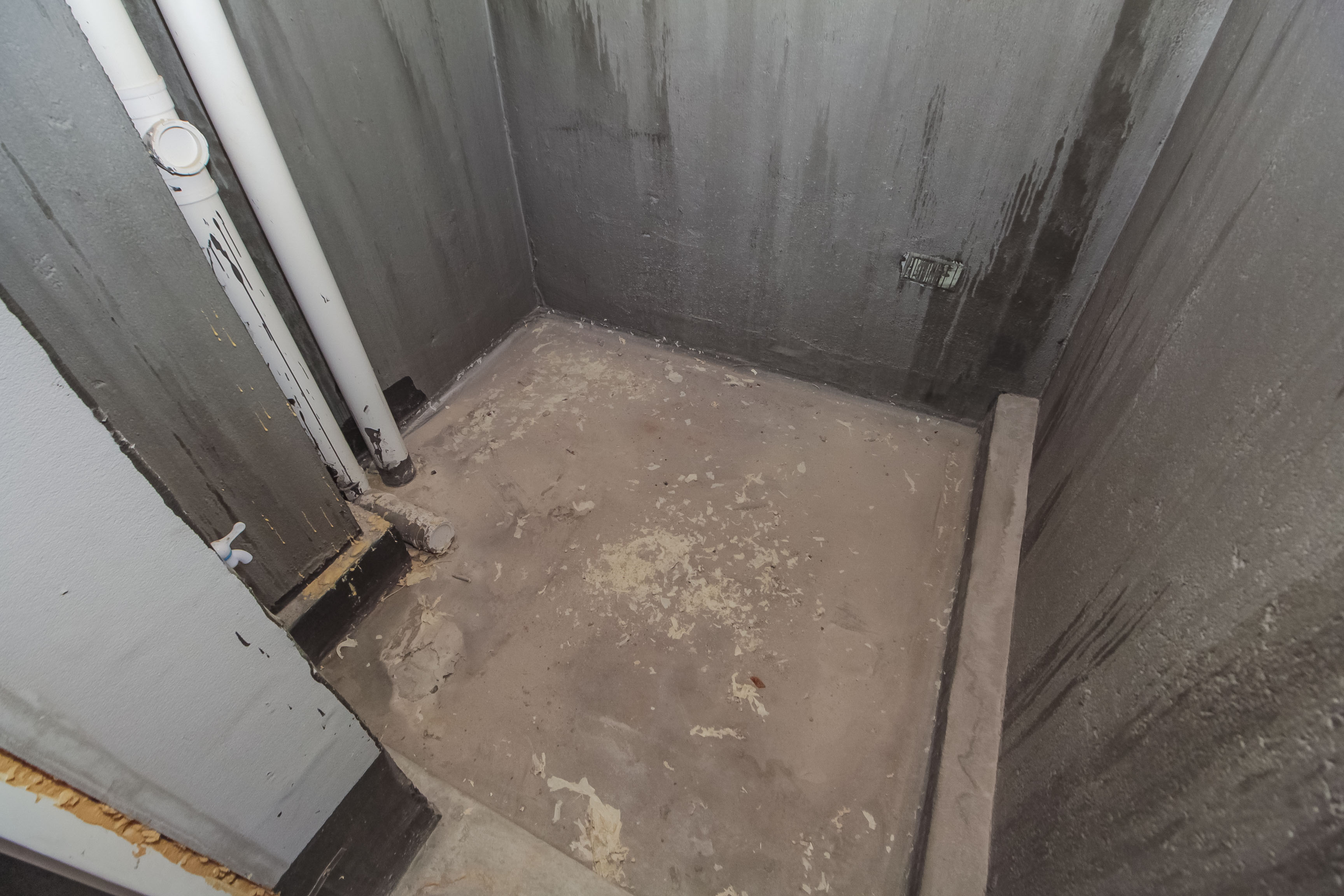 蓝光雍锦半岛  5室2厅3卫    380.0万卫生间