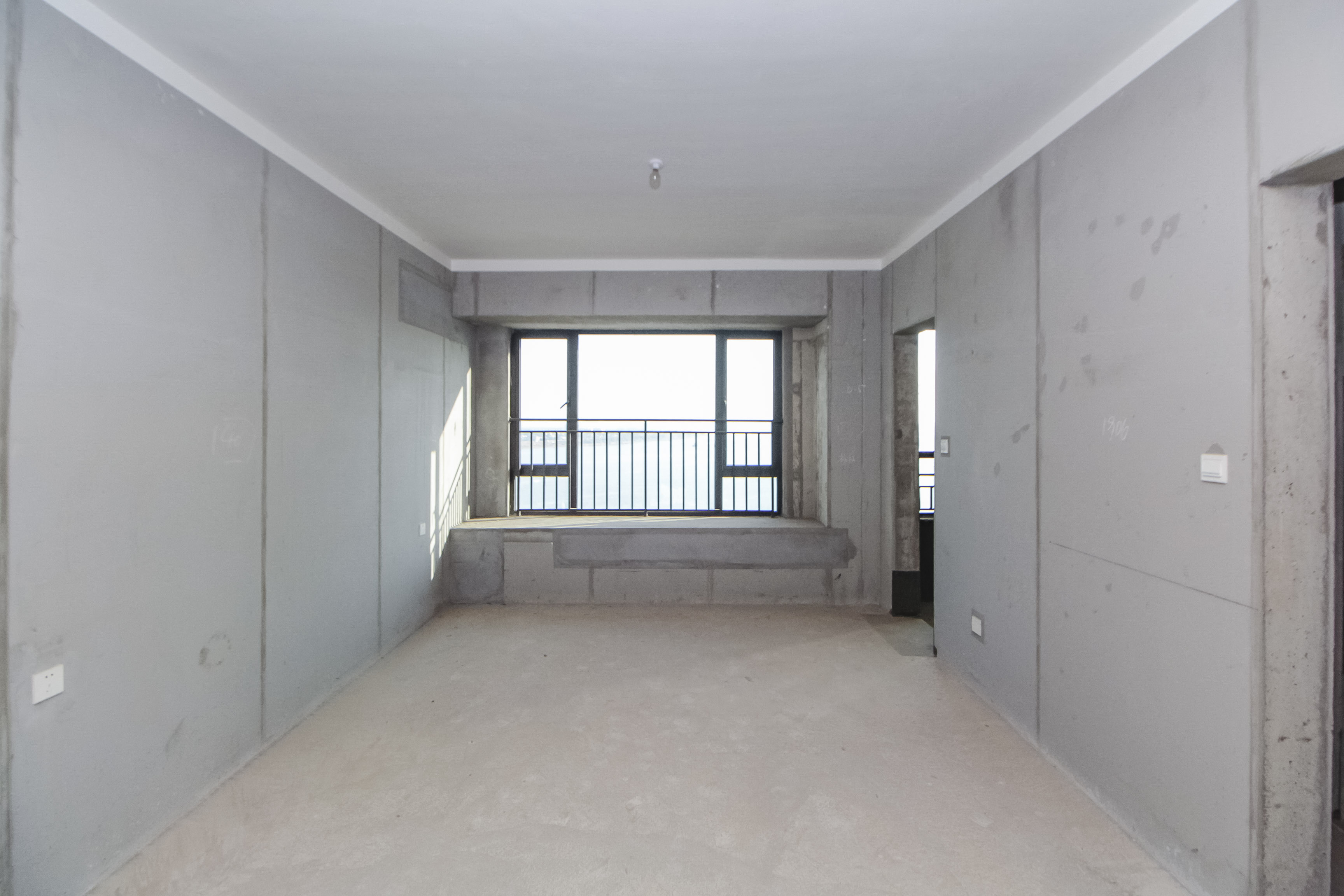 蓝光雍锦半岛  5室2厅3卫    380.0万卧室