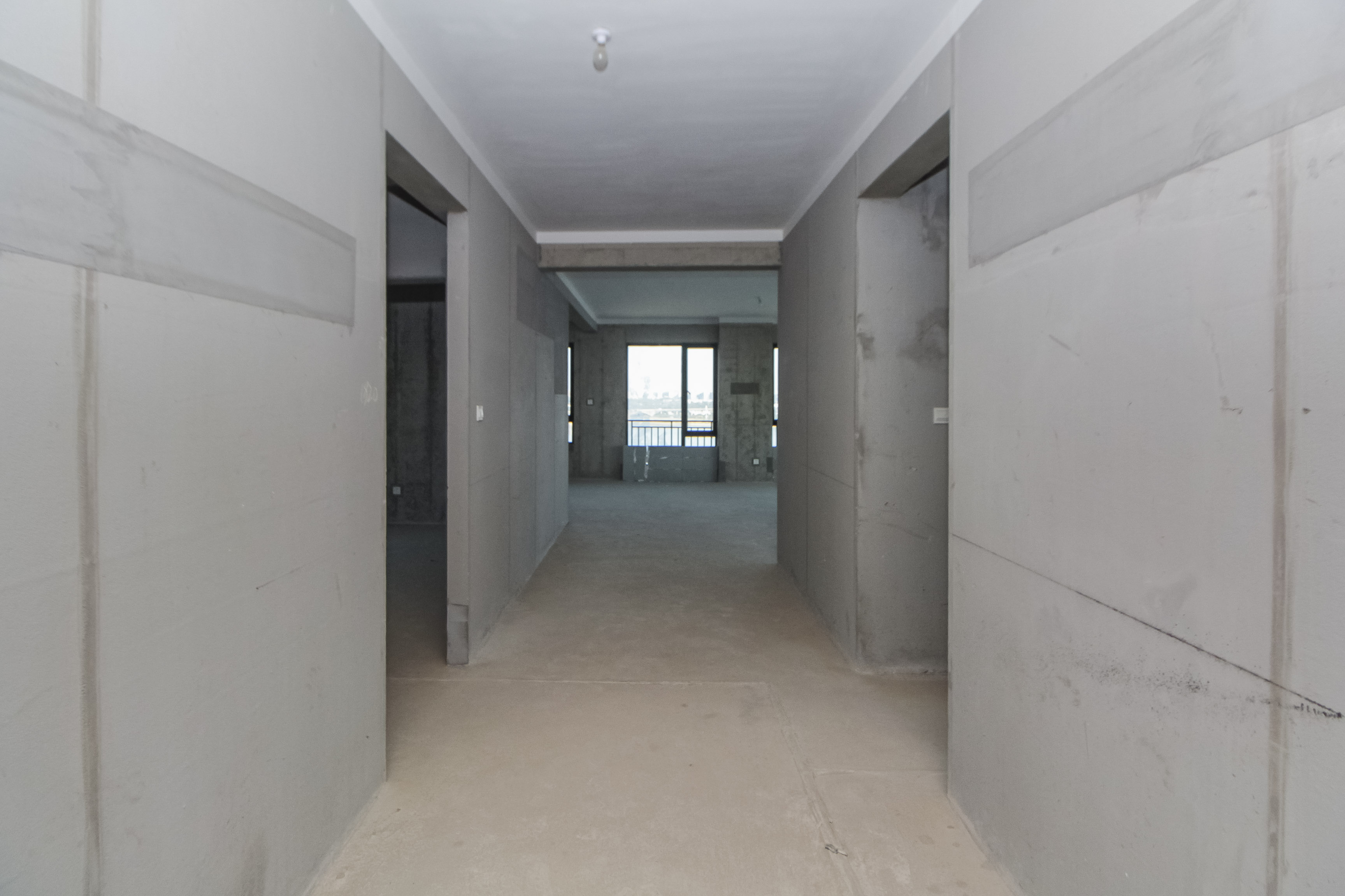 蓝光雍锦半岛  5室2厅3卫    380.0万其他