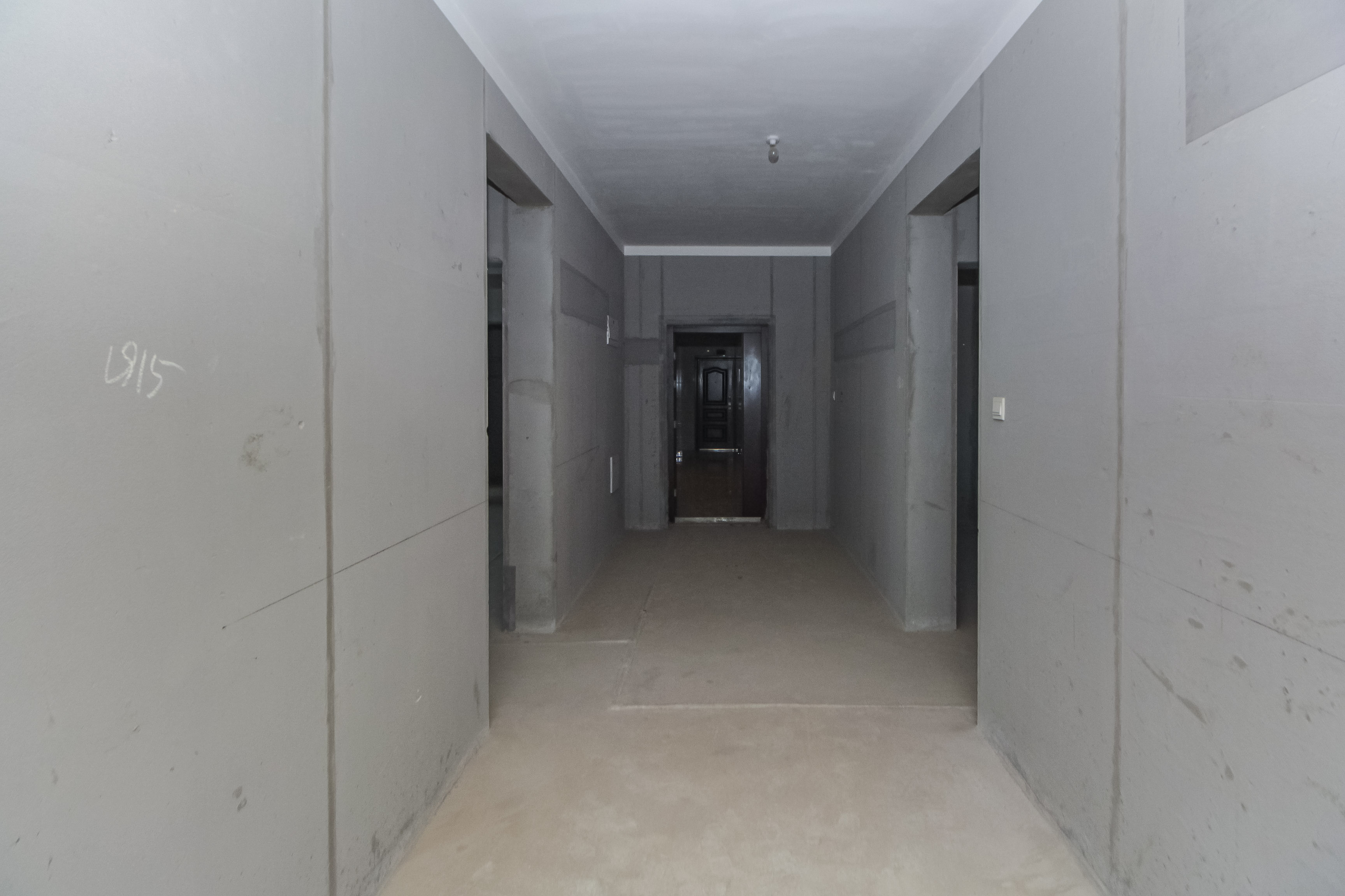 蓝光雍锦半岛  5室2厅3卫    380.0万其他