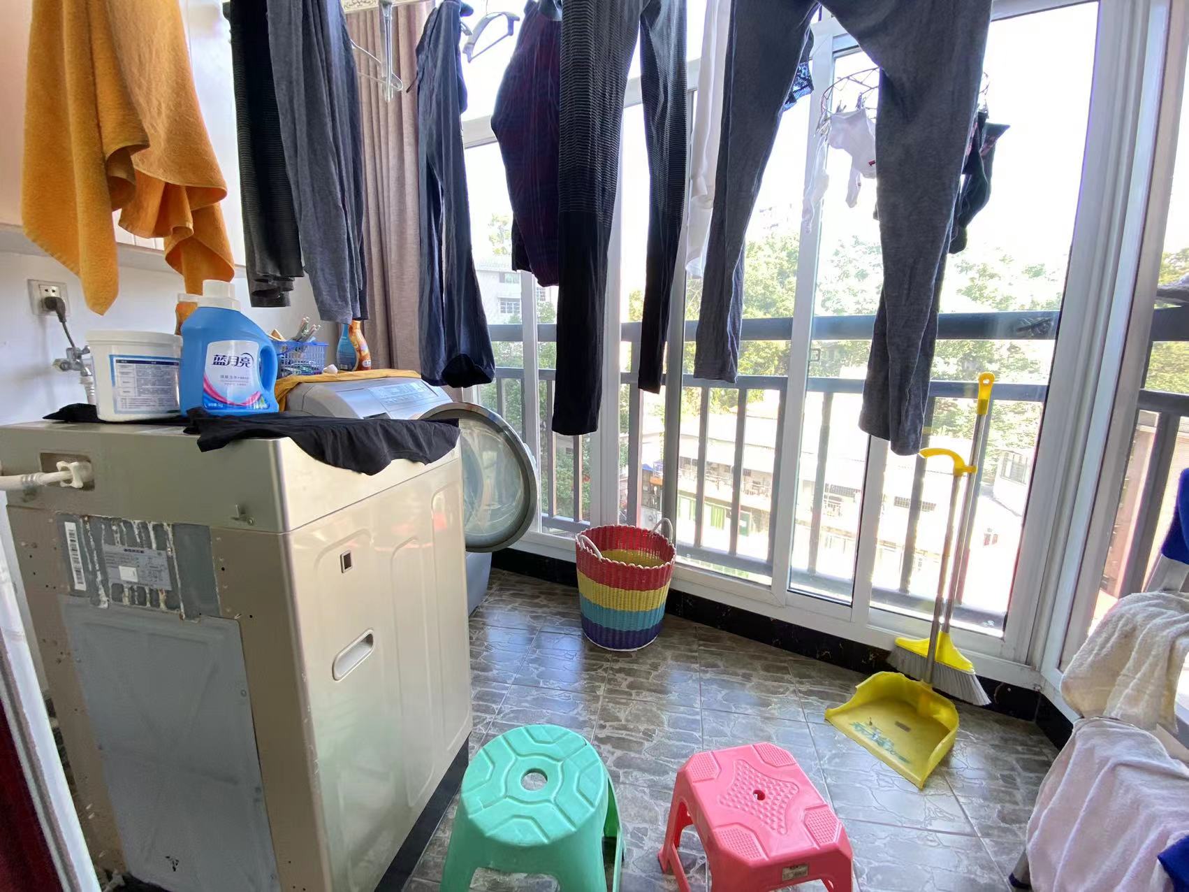 地税新村 4室2厅2卫 98.0万 地税新村 4室2厅2卫 98.0万室内图