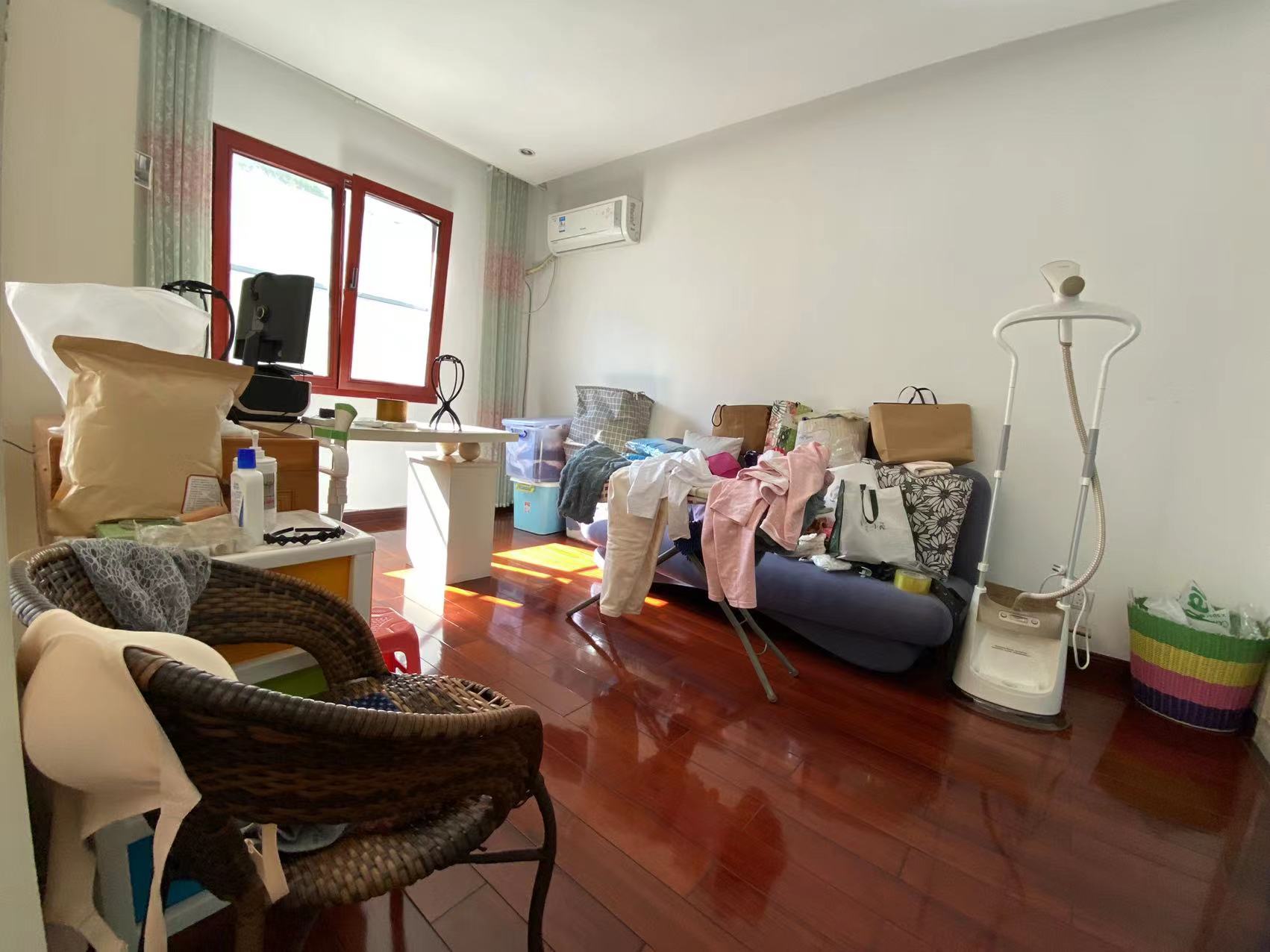 地税新村 4室2厅2卫 98.0万 地税新村 4室2厅2卫 98.0万室内图