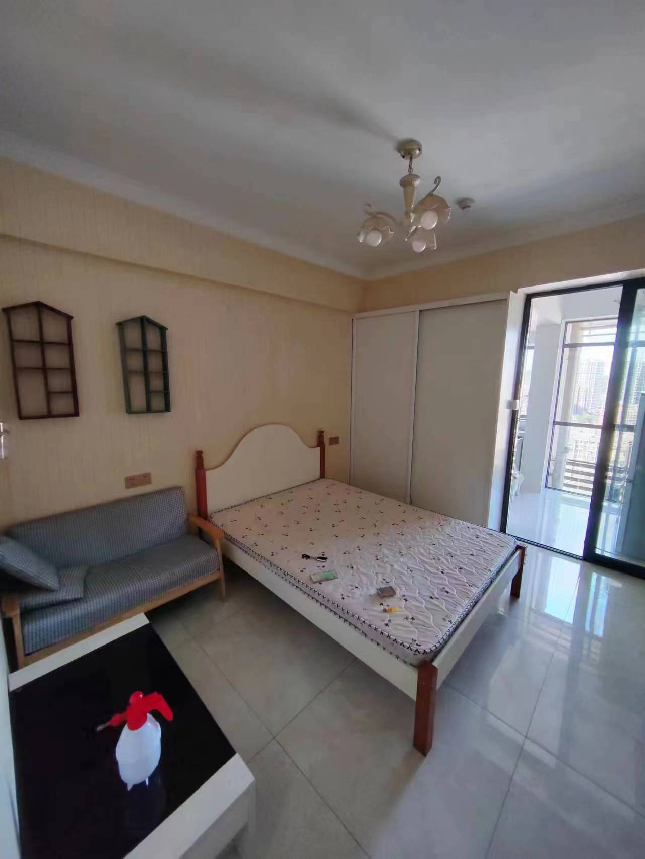 中建御山和苑 1室1厅1卫 30.0万 中建御山和苑 1室1厅1卫 30.0万室内图