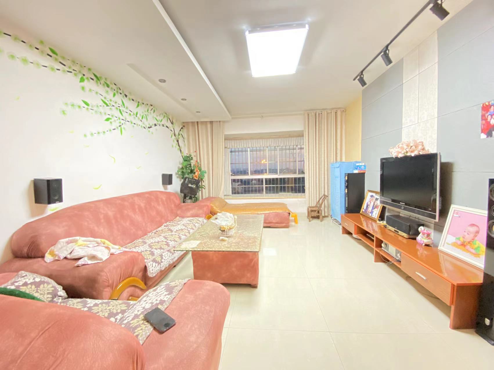 天泰花园（就是天泰小区）  3室2厅1卫   70.00万