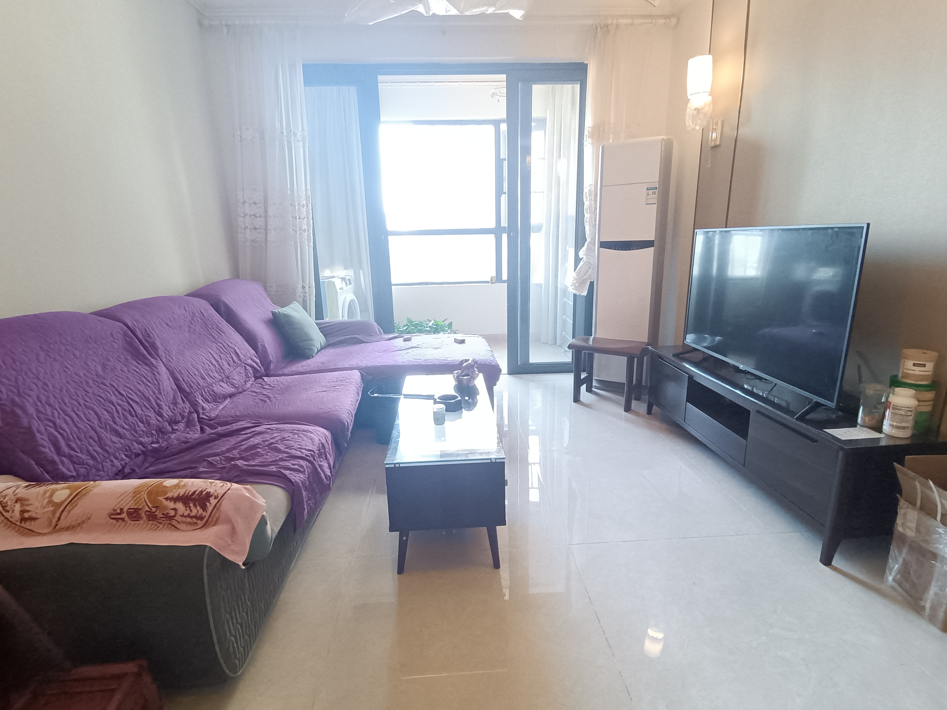 恒大华府 2室2厅1卫 65.0万 恒大华府 2室2厅1卫 65.0万室内图