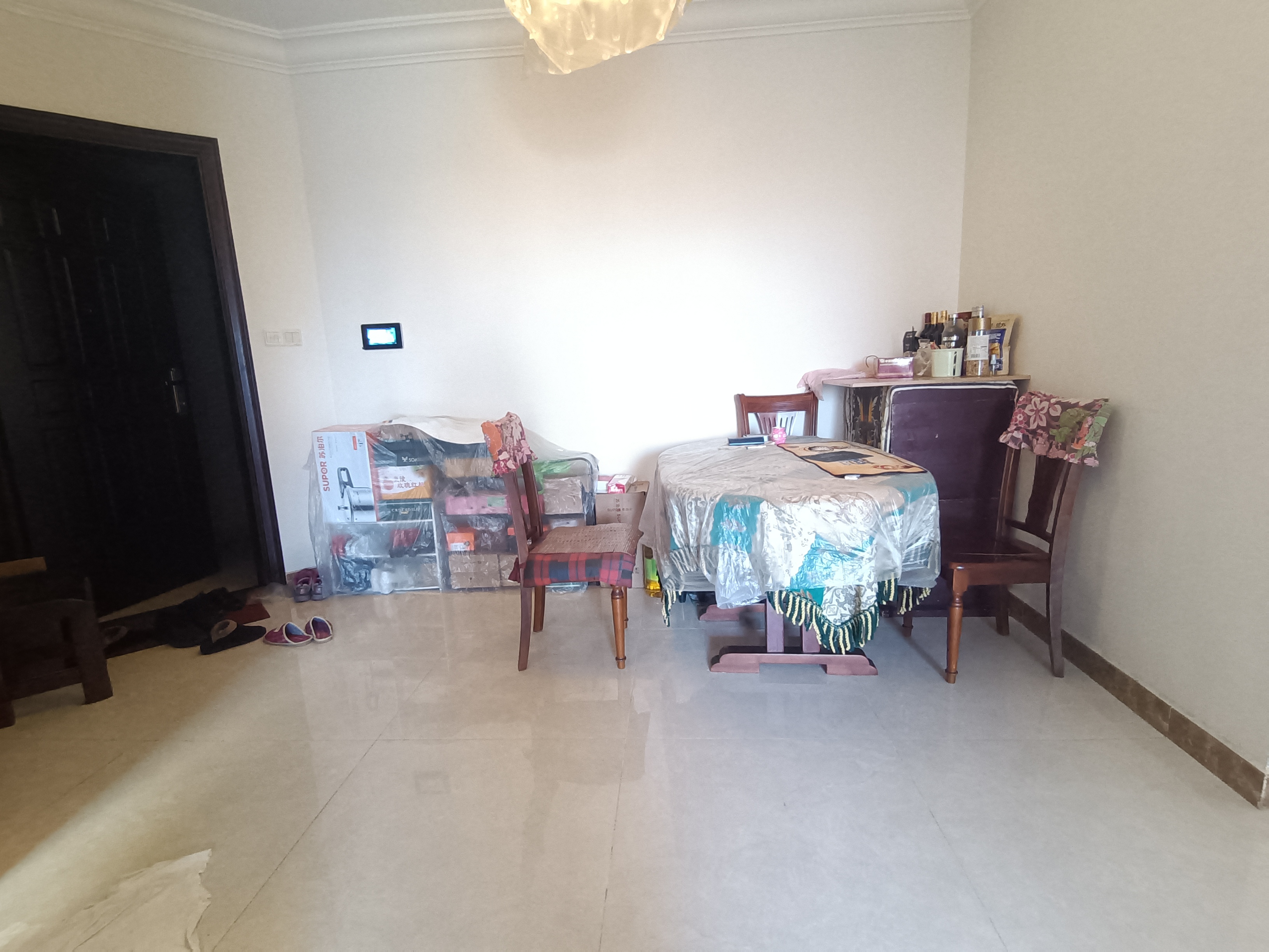 恒大华府 2室2厅1卫 65.0万 恒大华府 2室2厅1卫 65.0万室内图