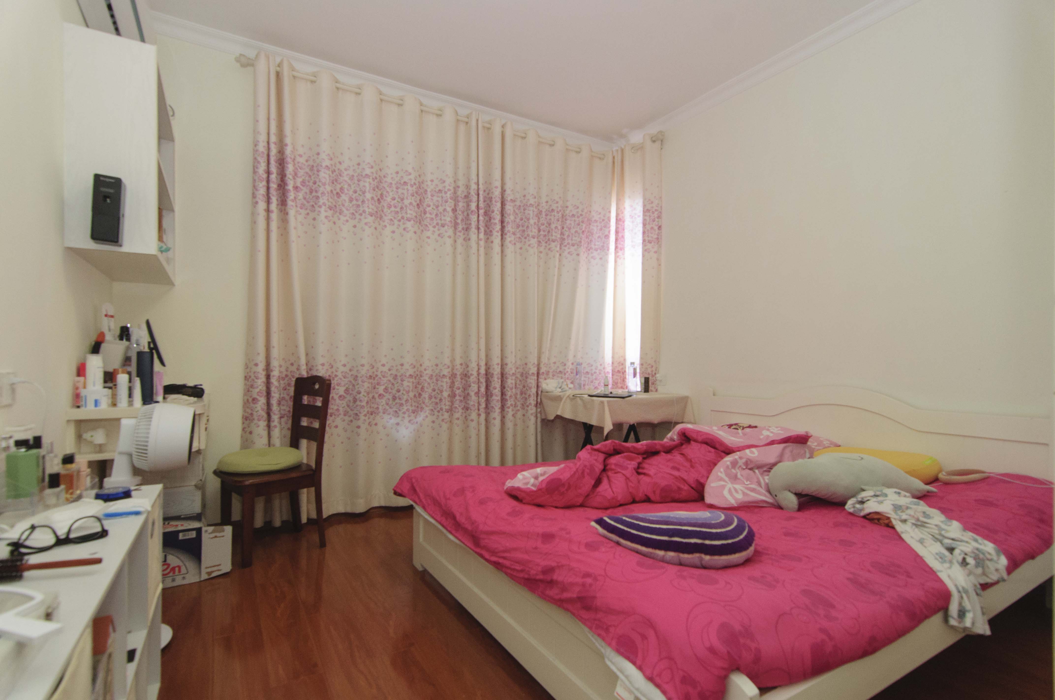 荣悦台  3室2厅2卫    223.2万卧室