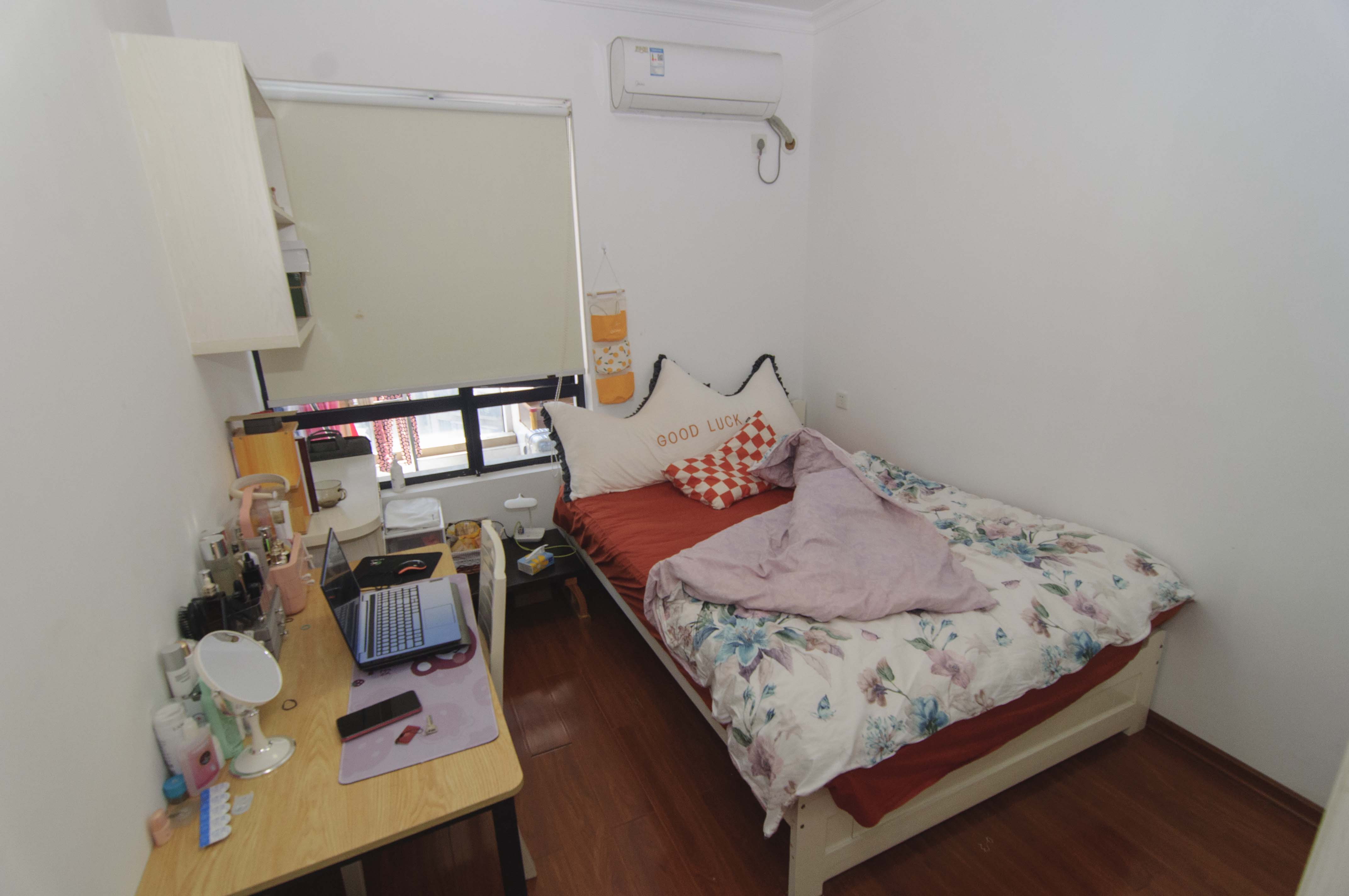 荣悦台  3室2厅2卫    223.2万卧室