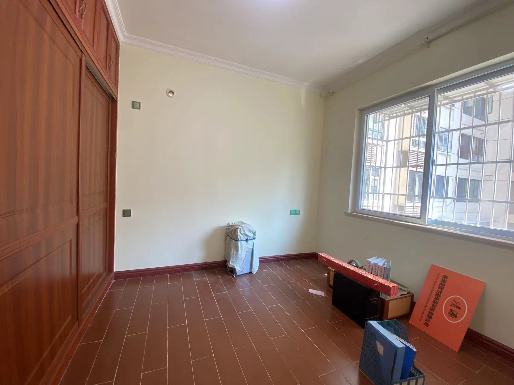 康馨佳园  2室2厅1卫    62.8万 康馨佳园  2室2厅1卫    62.8万室内图