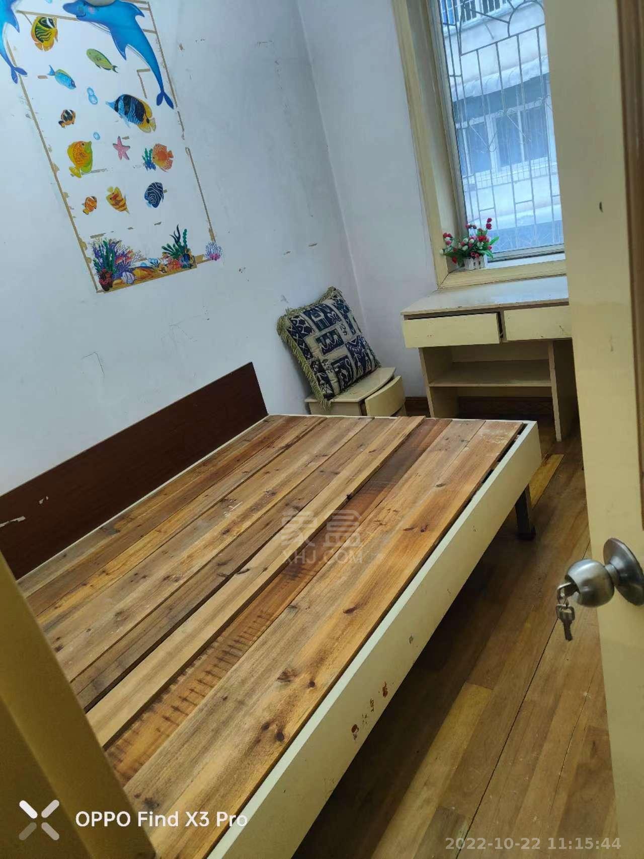 白果山庄  3室2厅2卫   1000.00元/月室内图
