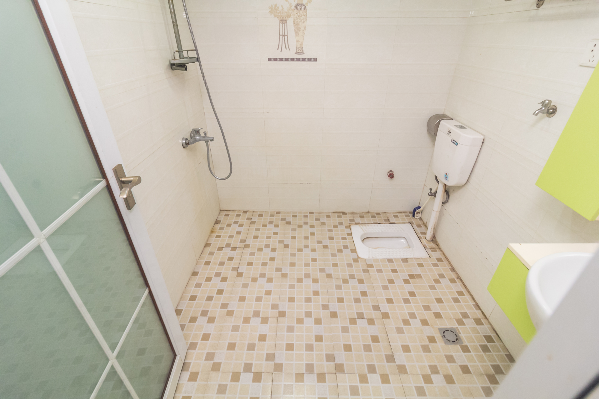 时代星城  1室1厅1卫    19.6万卫生间