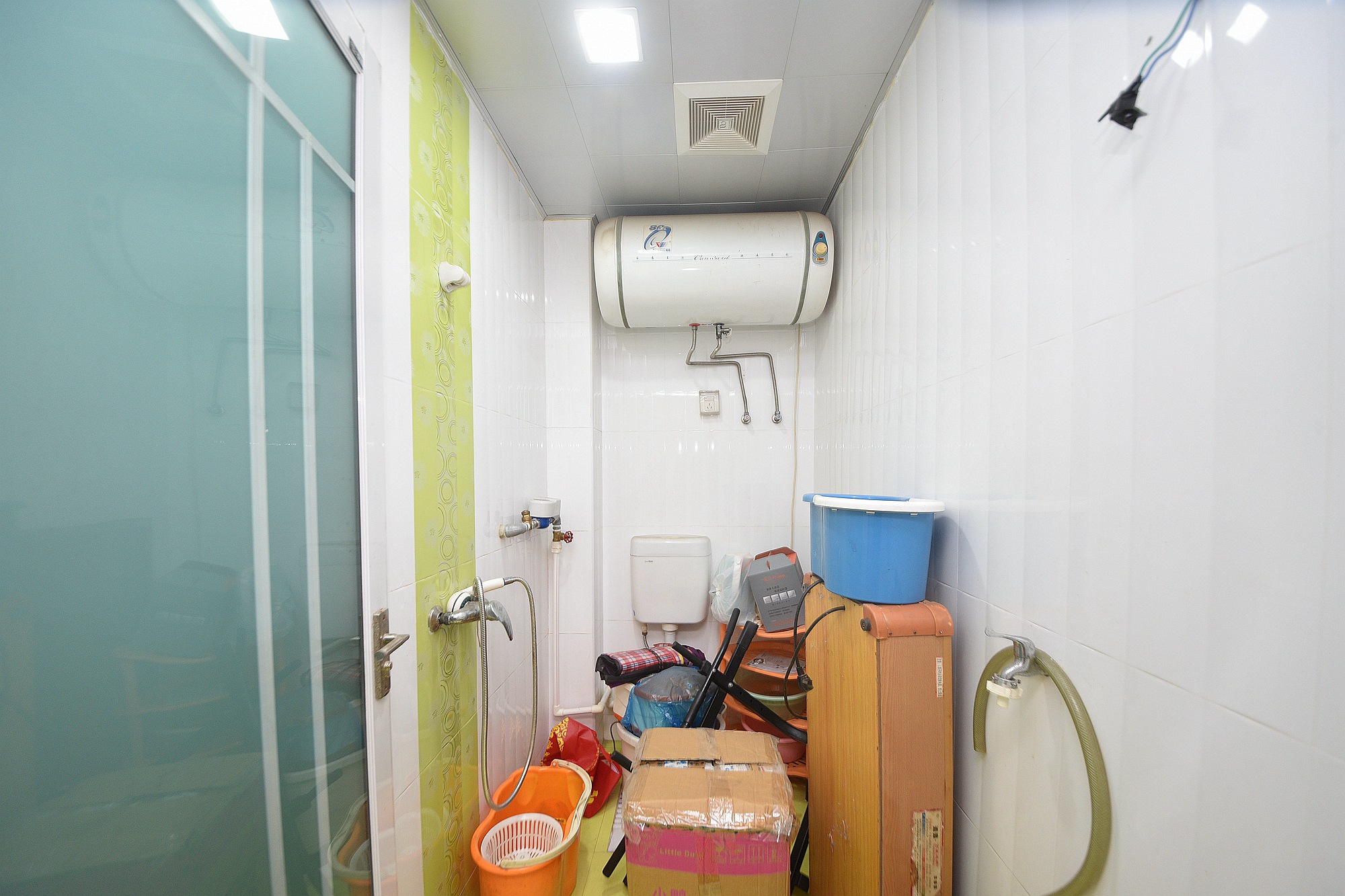 狮子山一片  3室2厅2卫   82.60万卫生间