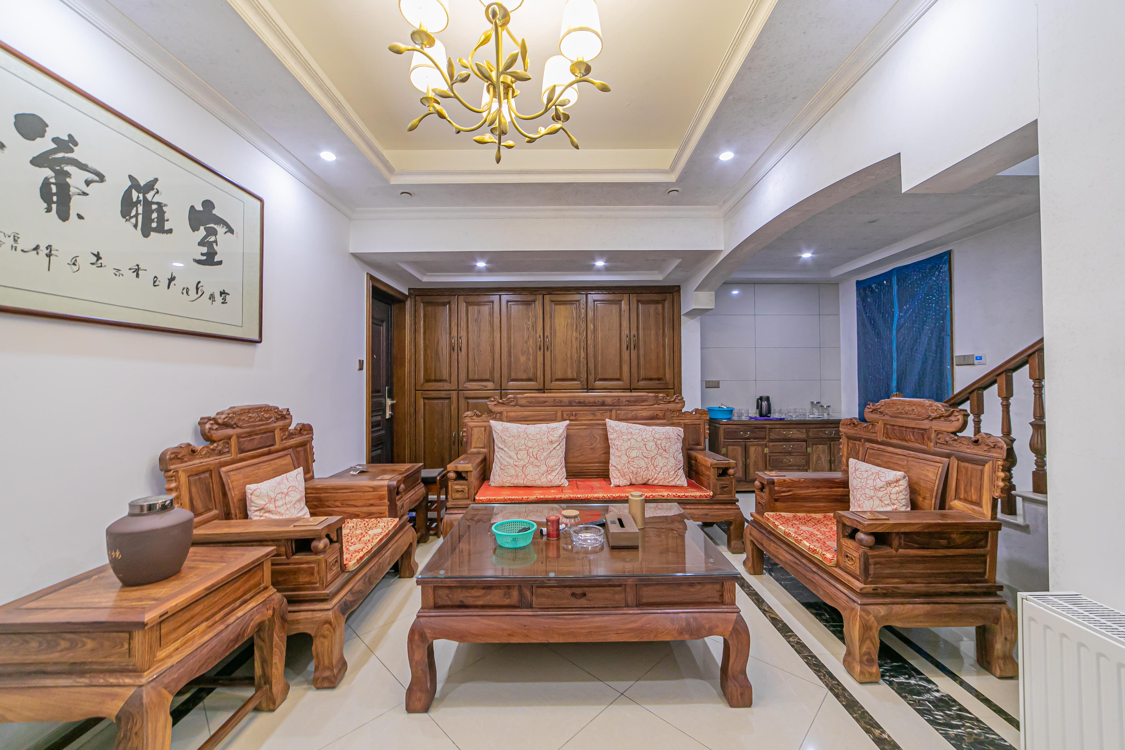 海伦春天  5室3厅2卫    318.0万 海伦春天  5室3厅2卫    318.0万其他