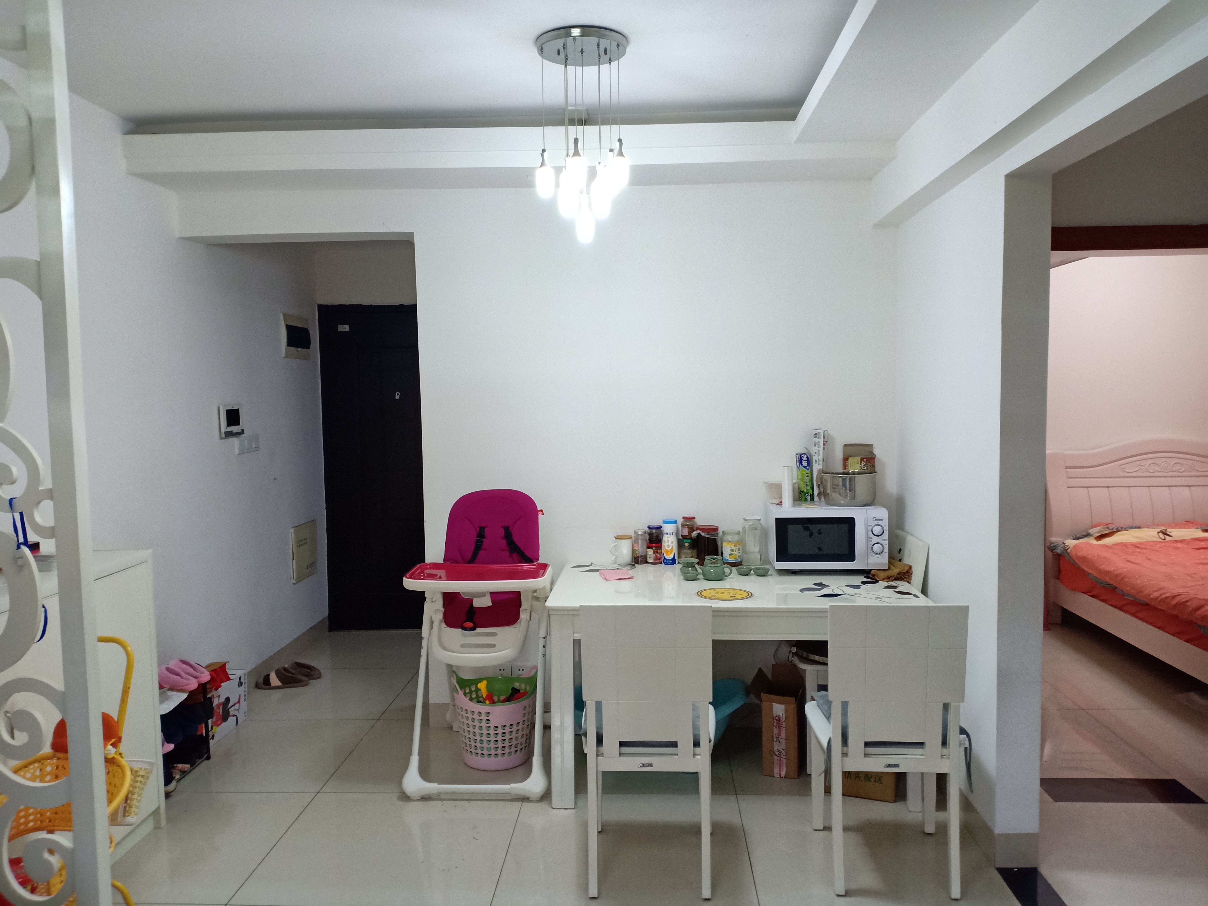 美的城三期  2室1厅1卫    42.6万 美的城三期  2室1厅1卫    42.6万室内图