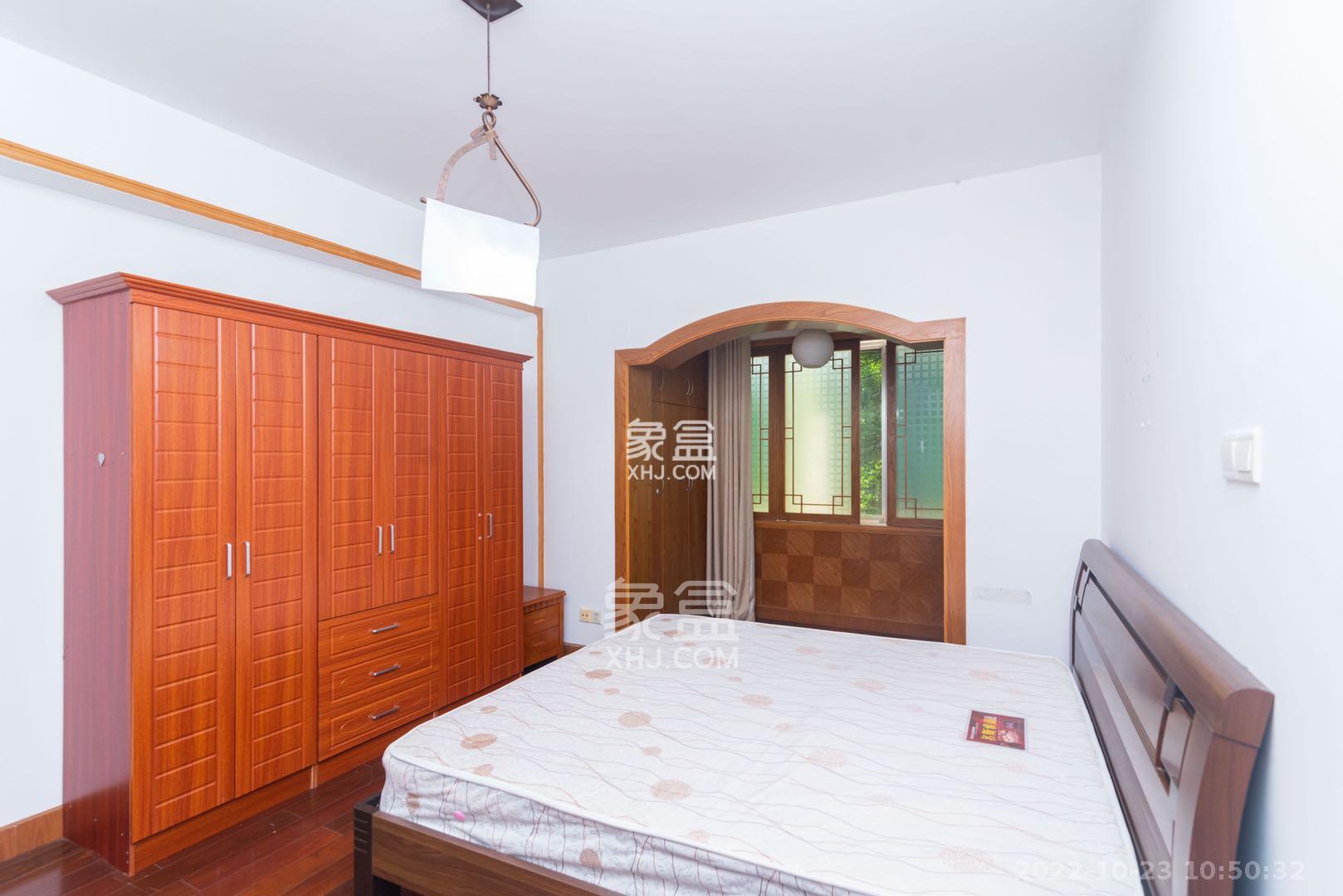 金鹰小区  3室2厅2卫   2700.00元/月室内图