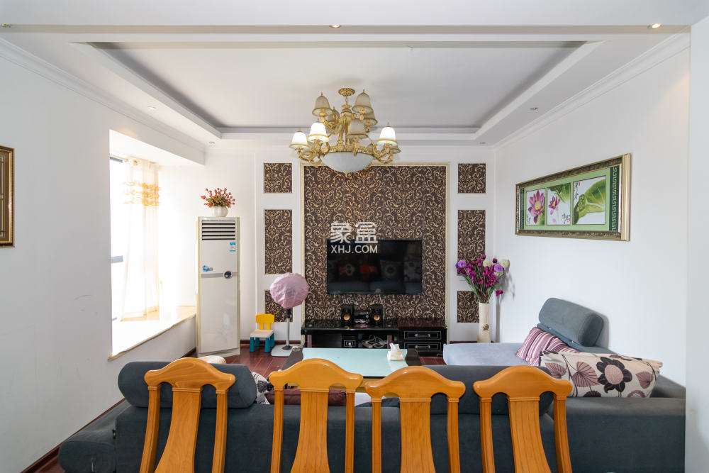 珠江东方明珠（新地东方明珠）一二期  2室2厅1卫    73.0万