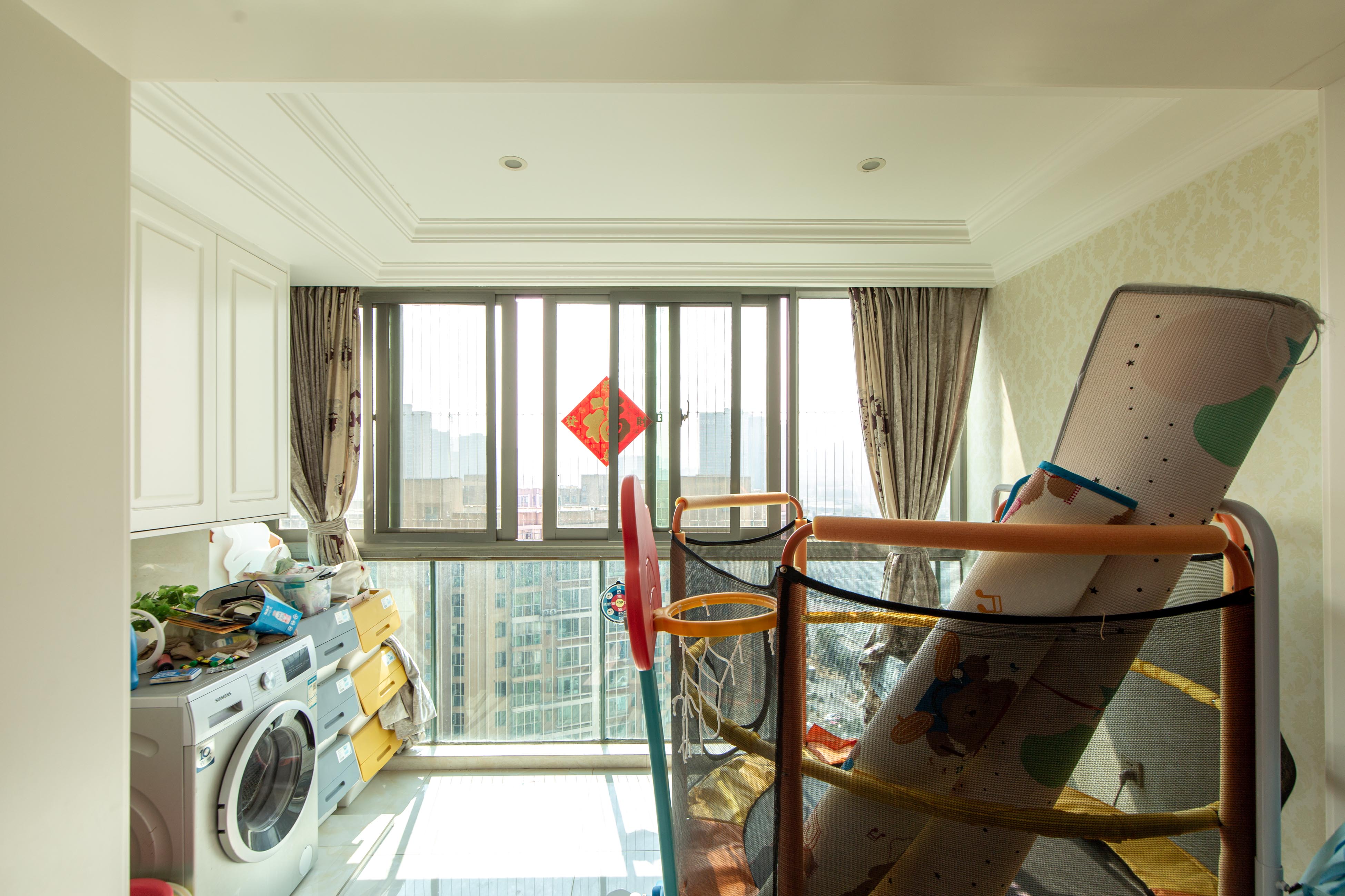 新城新世界一二三期  2室2厅1卫    107.0万阳台