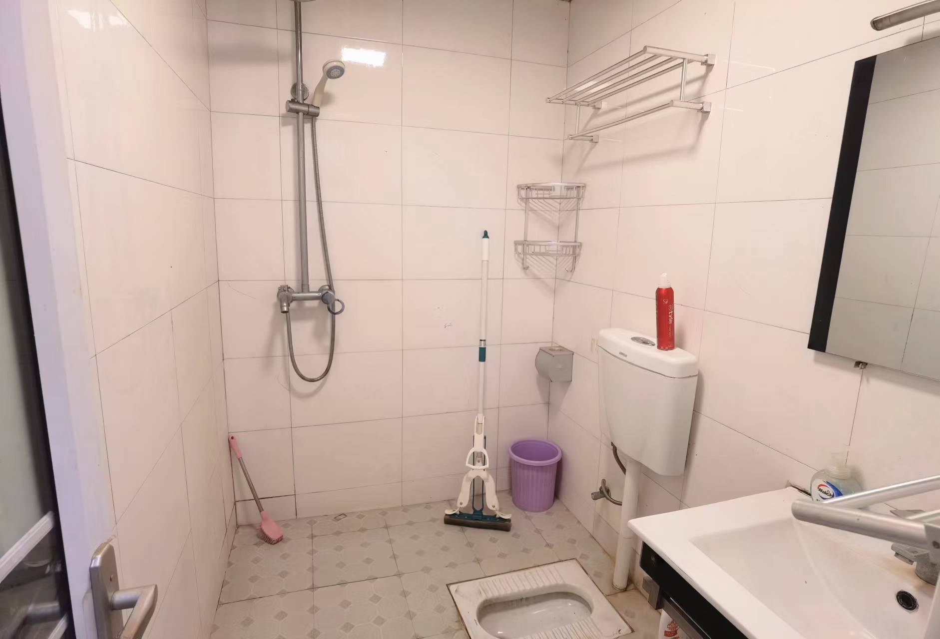 蓝筹公寓1栋 1室1厅1卫 19.8万 蓝筹公寓1栋 1室1厅1卫 19.8万室内图