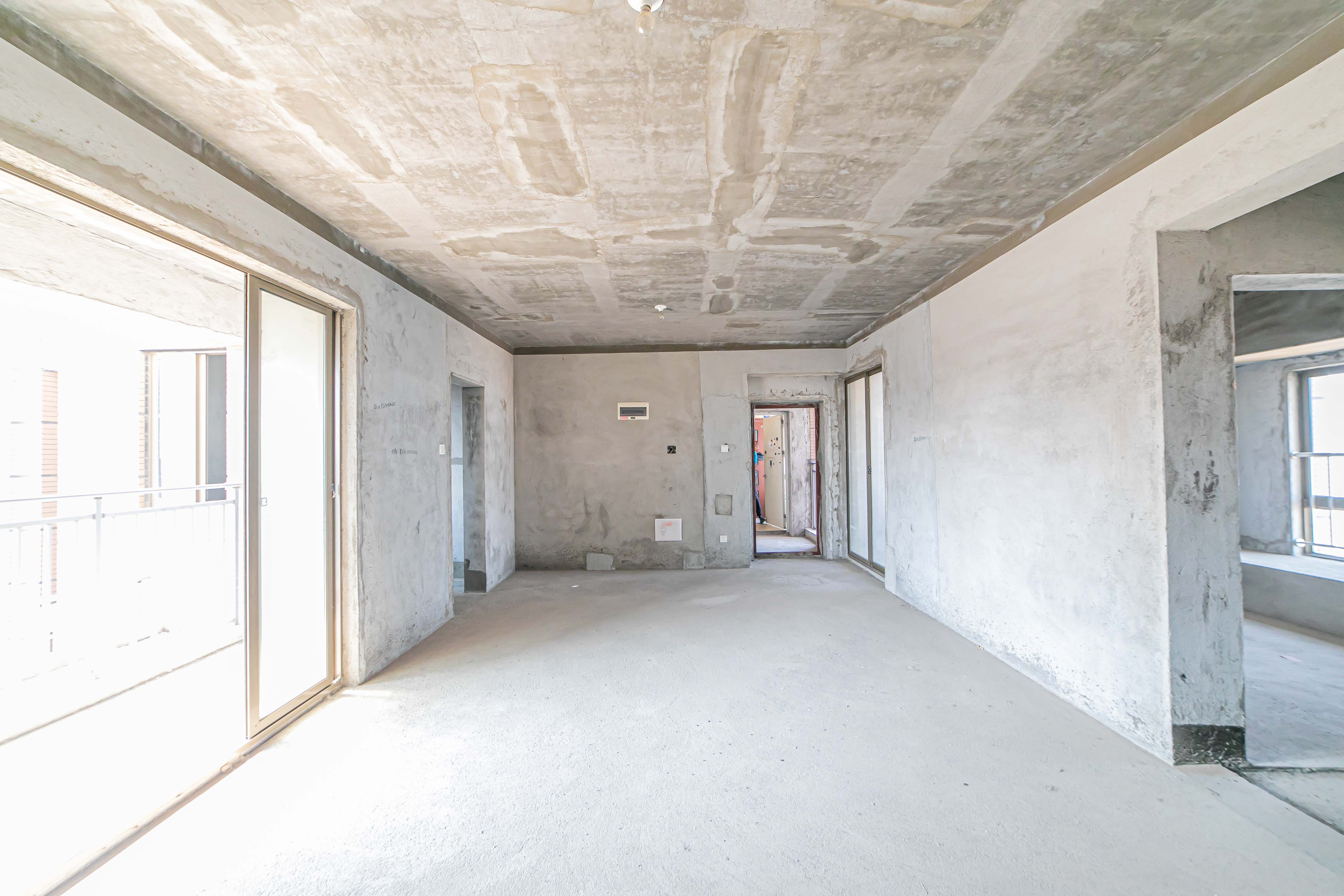 家和院 4室2厅2卫 76.80万 家和院 4室2厅2卫 76.80万客厅