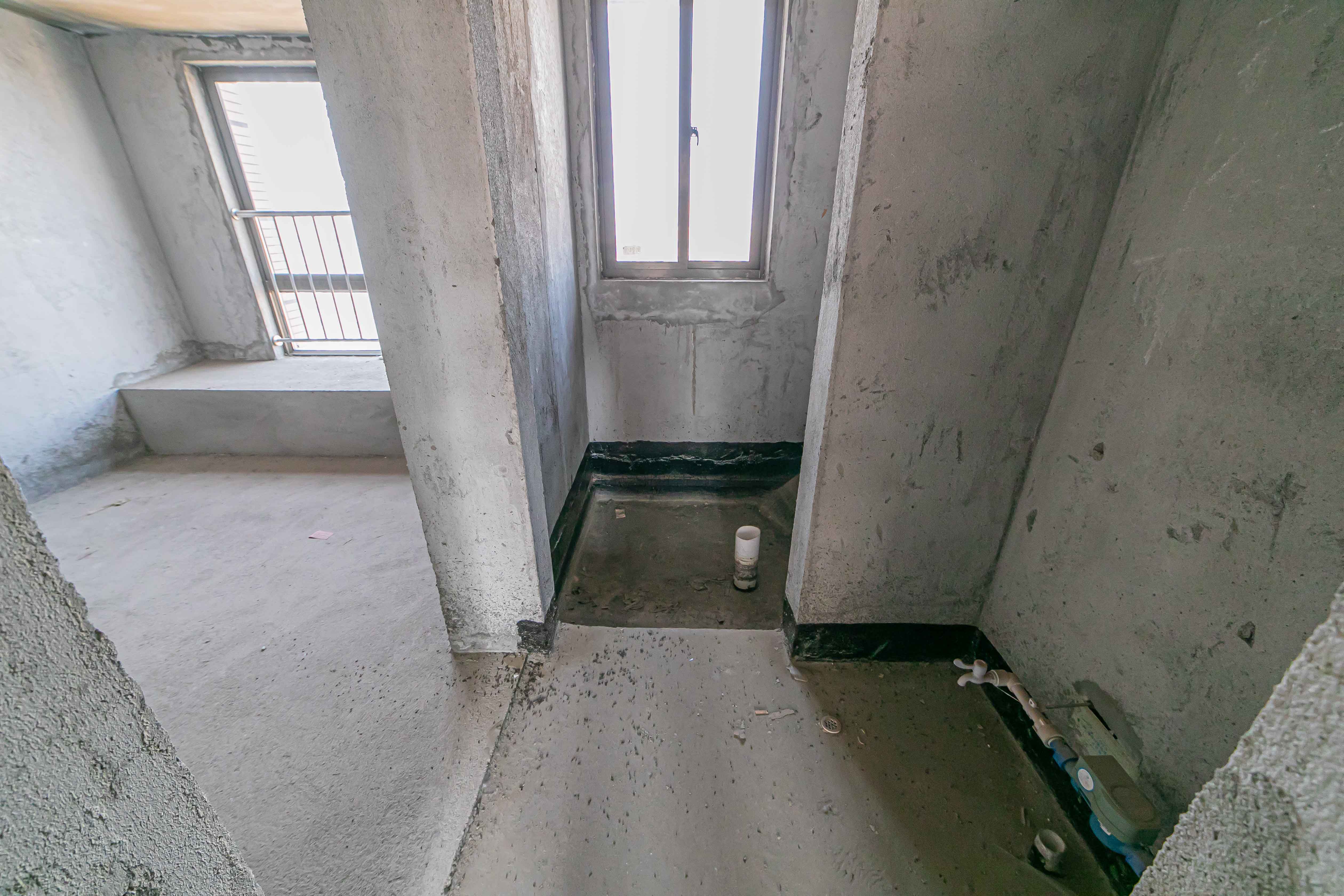 家和院 4室2厅2卫 76.80万 家和院 4室2厅2卫 76.80万卫生间