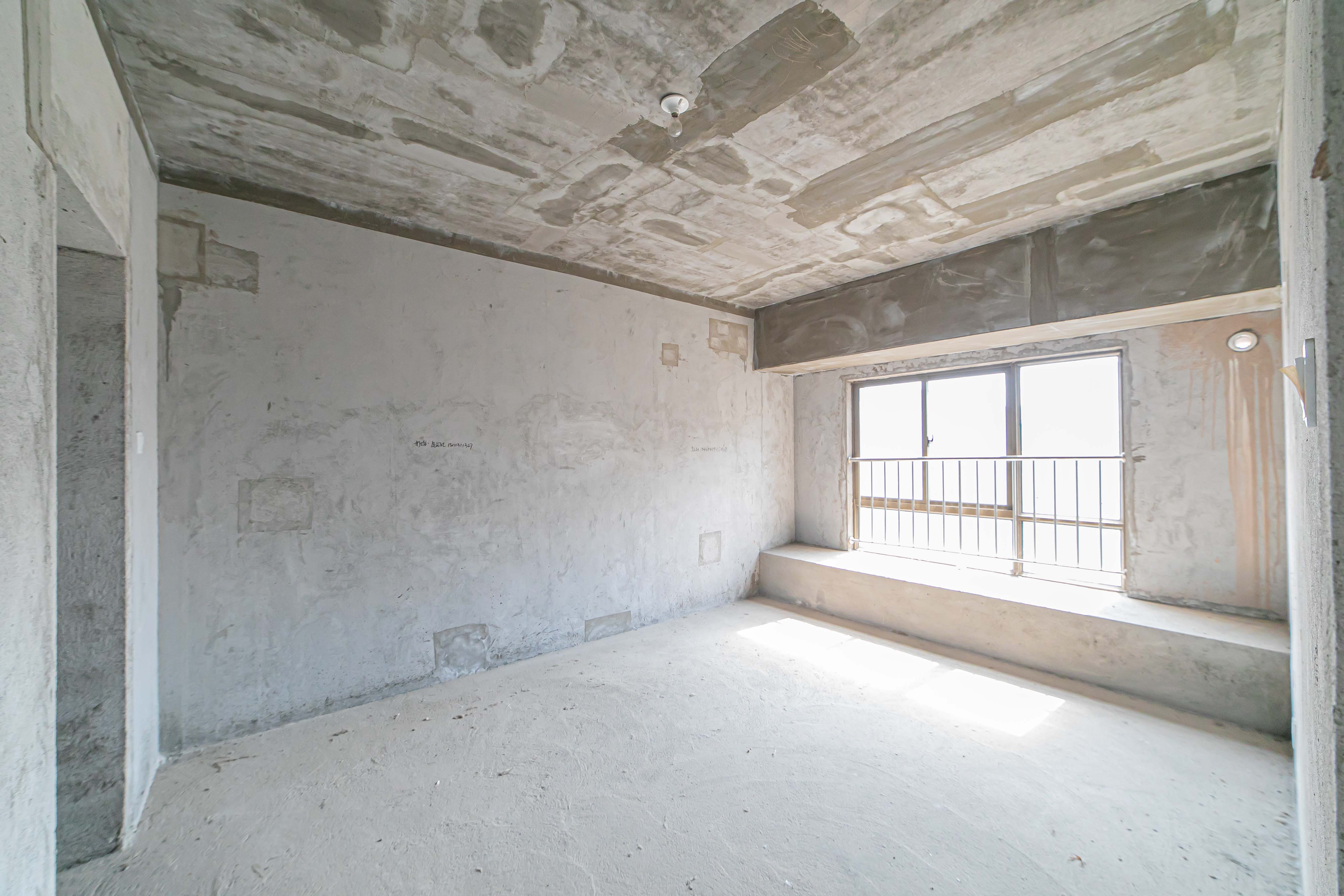 家和院 4室2厅2卫 76.80万 家和院 4室2厅2卫 76.80万卧室