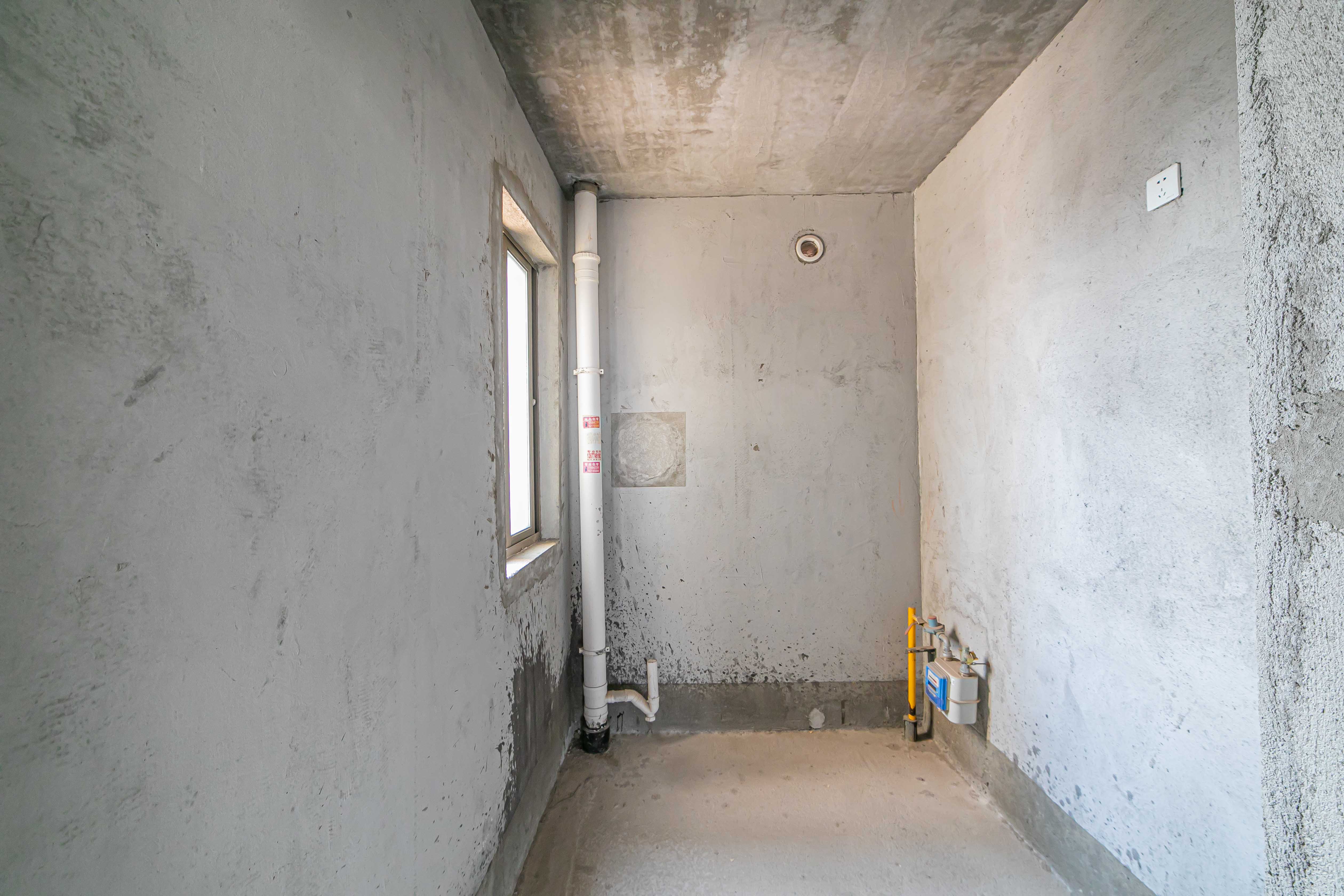 家和院 4室2厅2卫 76.80万 家和院 4室2厅2卫 76.80万厨房