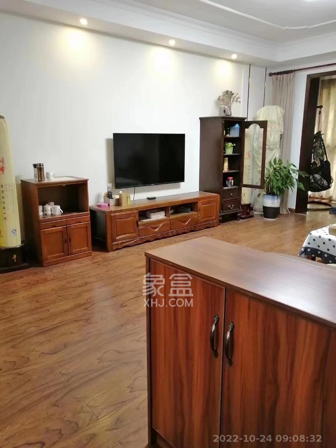 汀湘十里  4室2厅2卫   3900.00元/月室内图