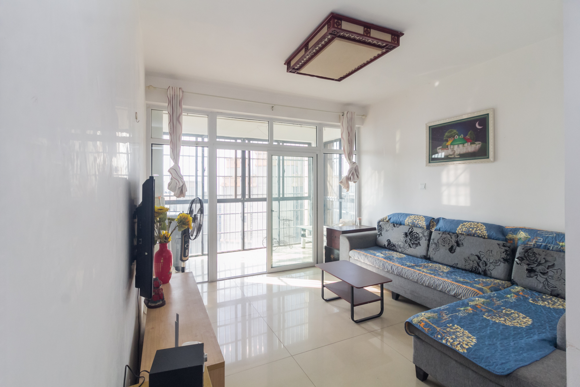 光明城市(星辰青年城) 2室2厅1卫 39.8万 光明城市(星辰青年城) 2室2厅1卫 39.8万客厅