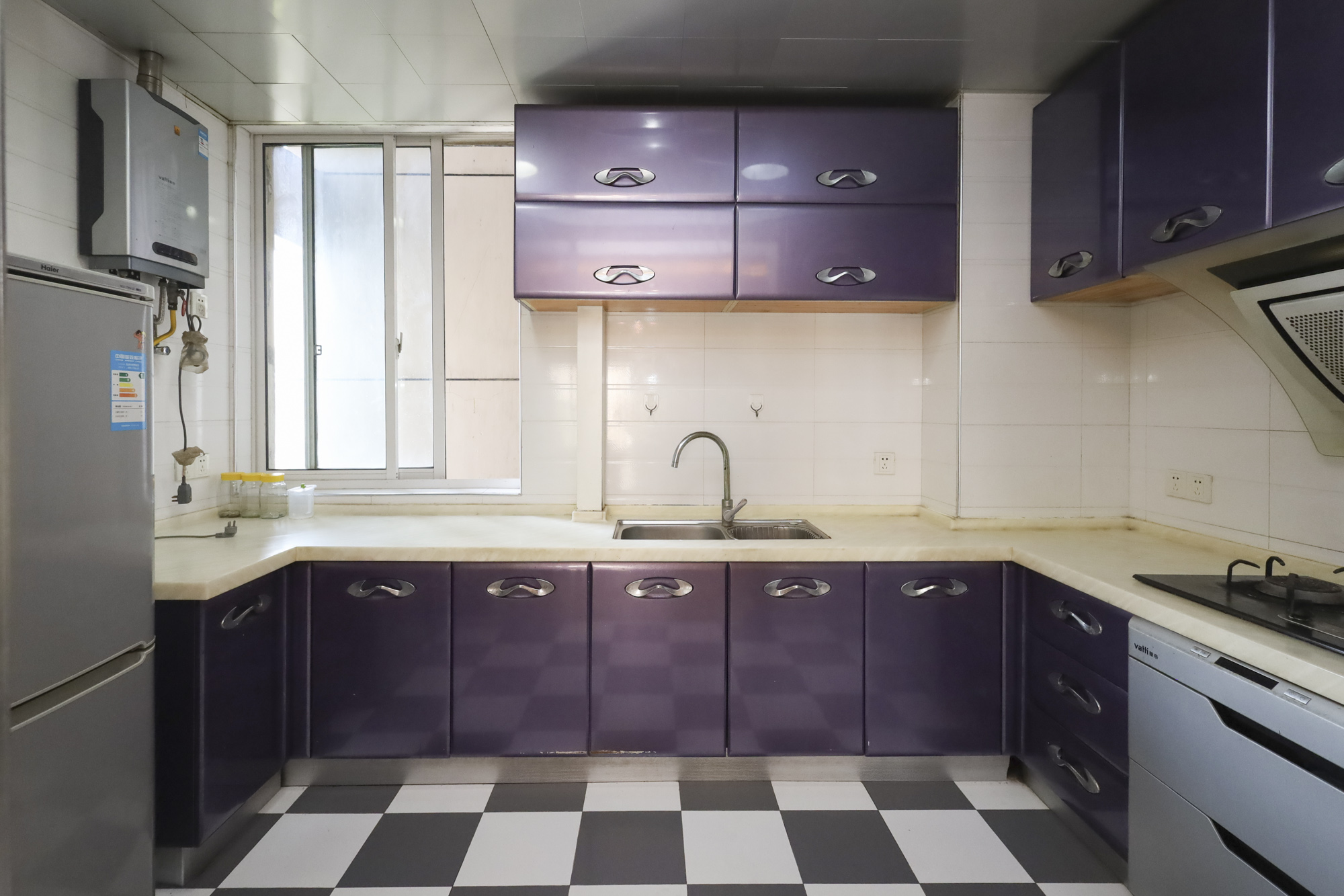 风华四季园  3室2厅2卫    129.0万厨房