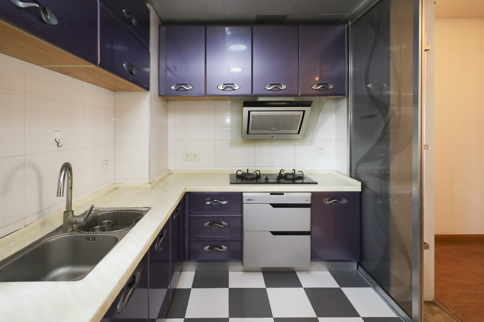 风华四季园  3室2厅2卫    129.0万厨房