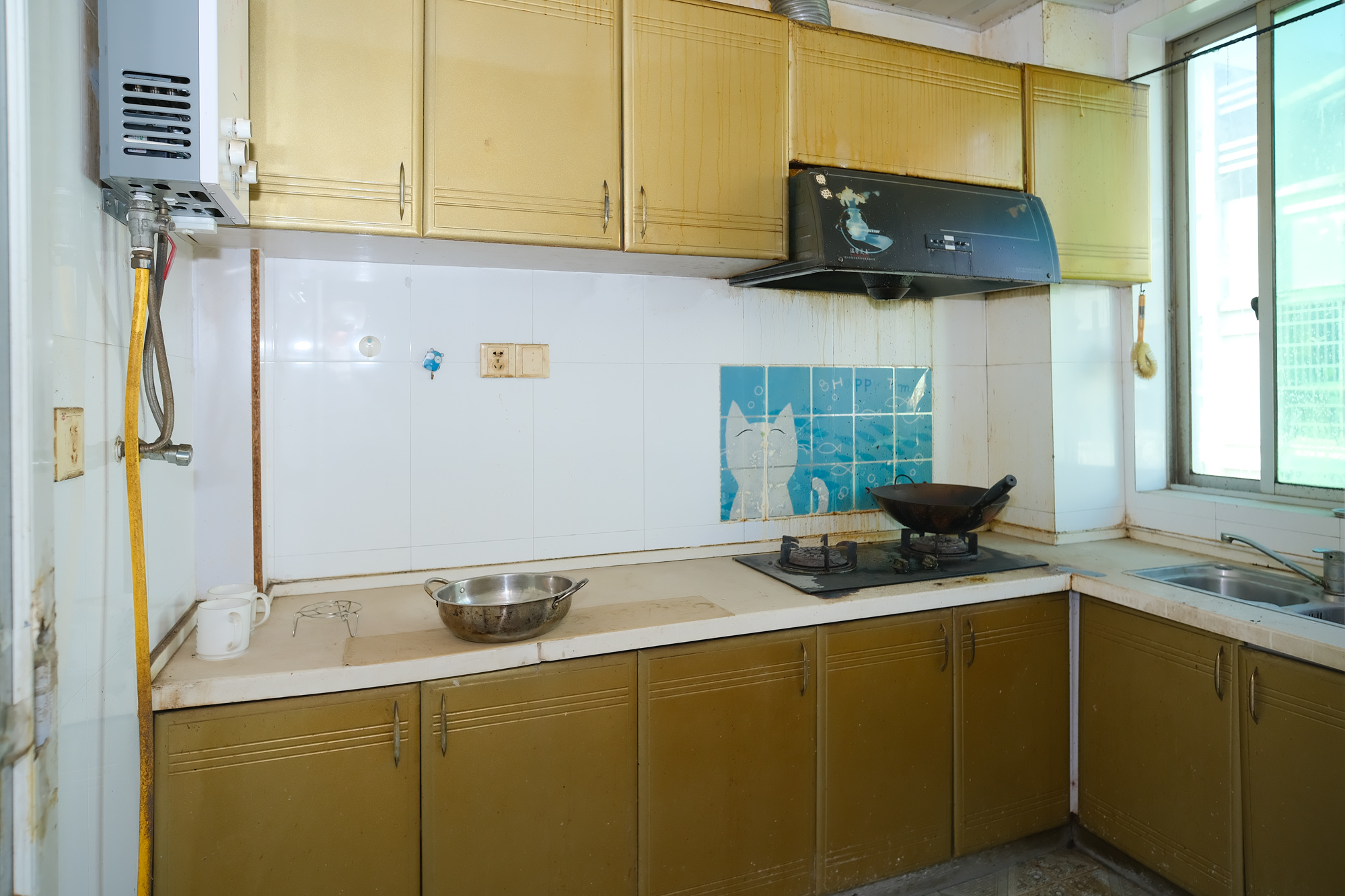 中南汽车世界  2室2厅2卫    31.0万 中南汽车世界  2室2厅2卫    31.0万厨房